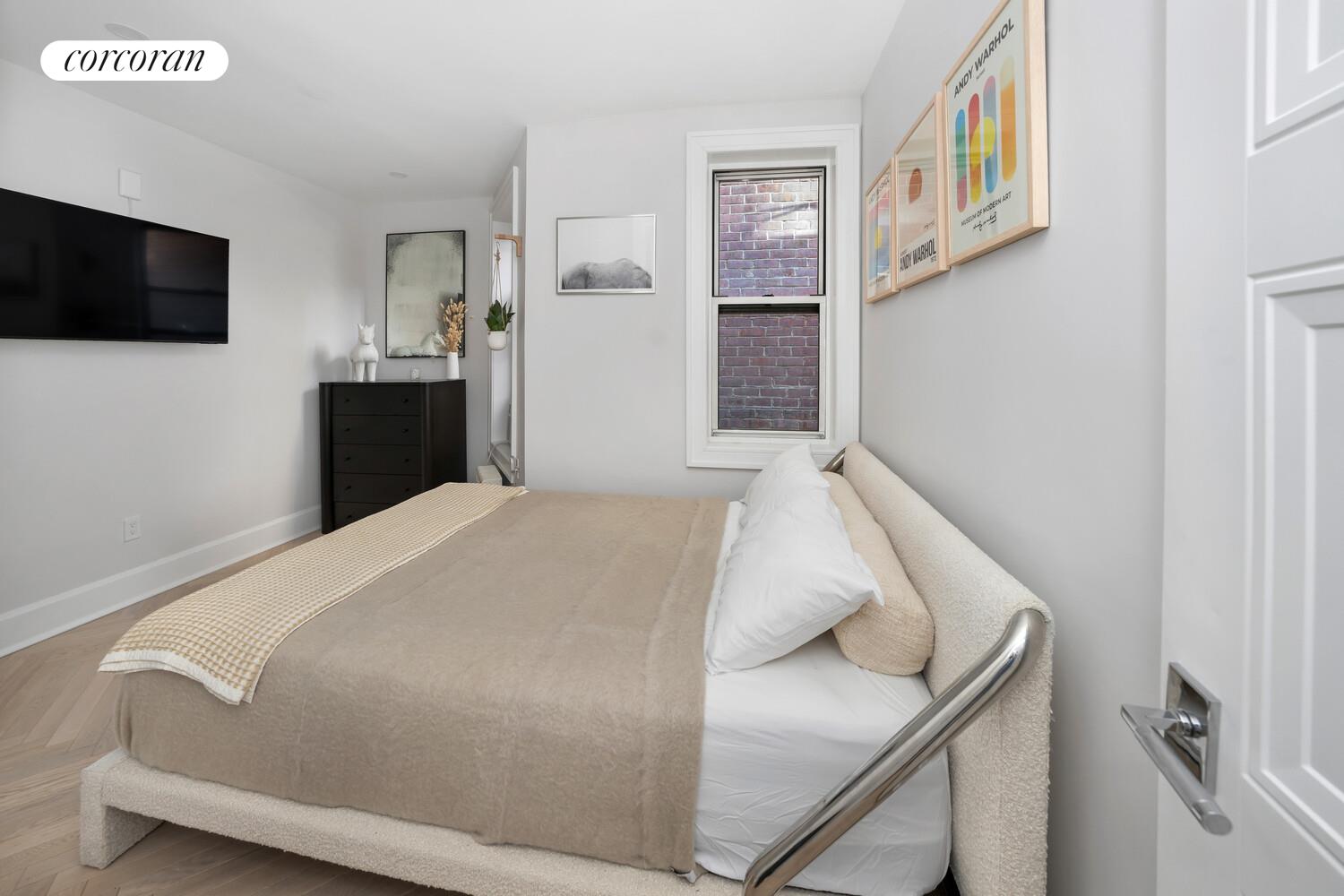 #6 photo, 324 E 50TH Street, ম্যানহাটন Turtle Bay , NY 10022