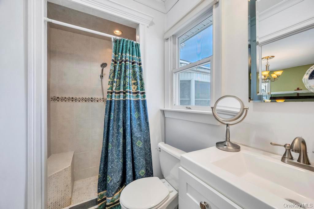 #19 photo, 4 Adams Street, নাসাউ কাউন্টি Hicksville , NY 11801