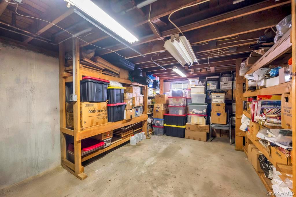 #20 photo, 4 Adams Street, নাসাউ কাউন্টি Hicksville , NY 11801