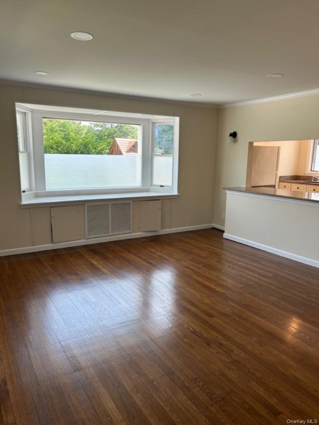 #5 photo, 66 Chicago Avenue, नासाउ काउंटी Massapequa , NY 11758