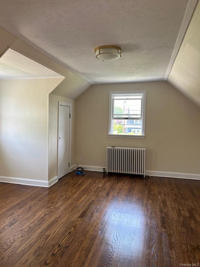 #9 photo, 66 Chicago Avenue, नासाउ काउंटी Massapequa , NY 11758