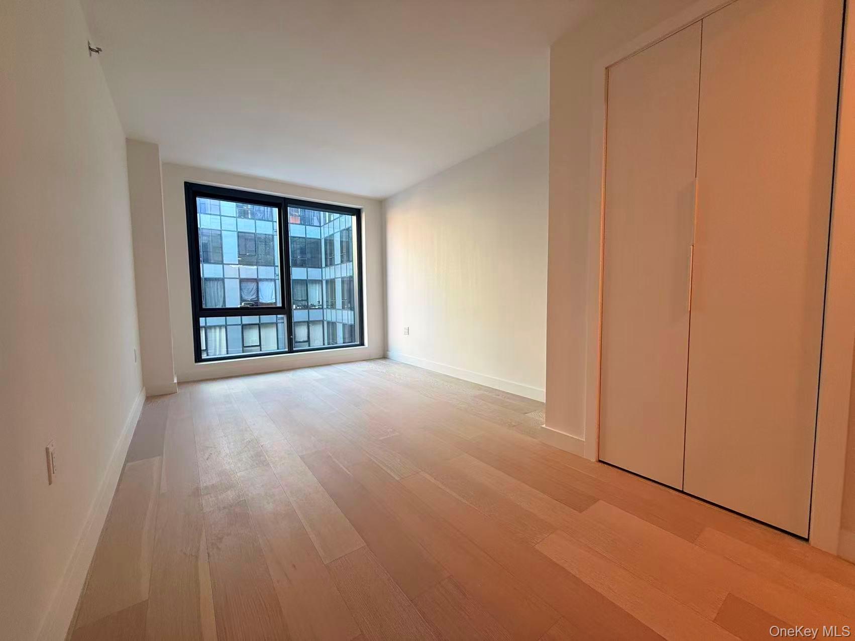 #7 photo, 14449 Northern Boulevard, クイーンズ区 Flushing , NY 11354