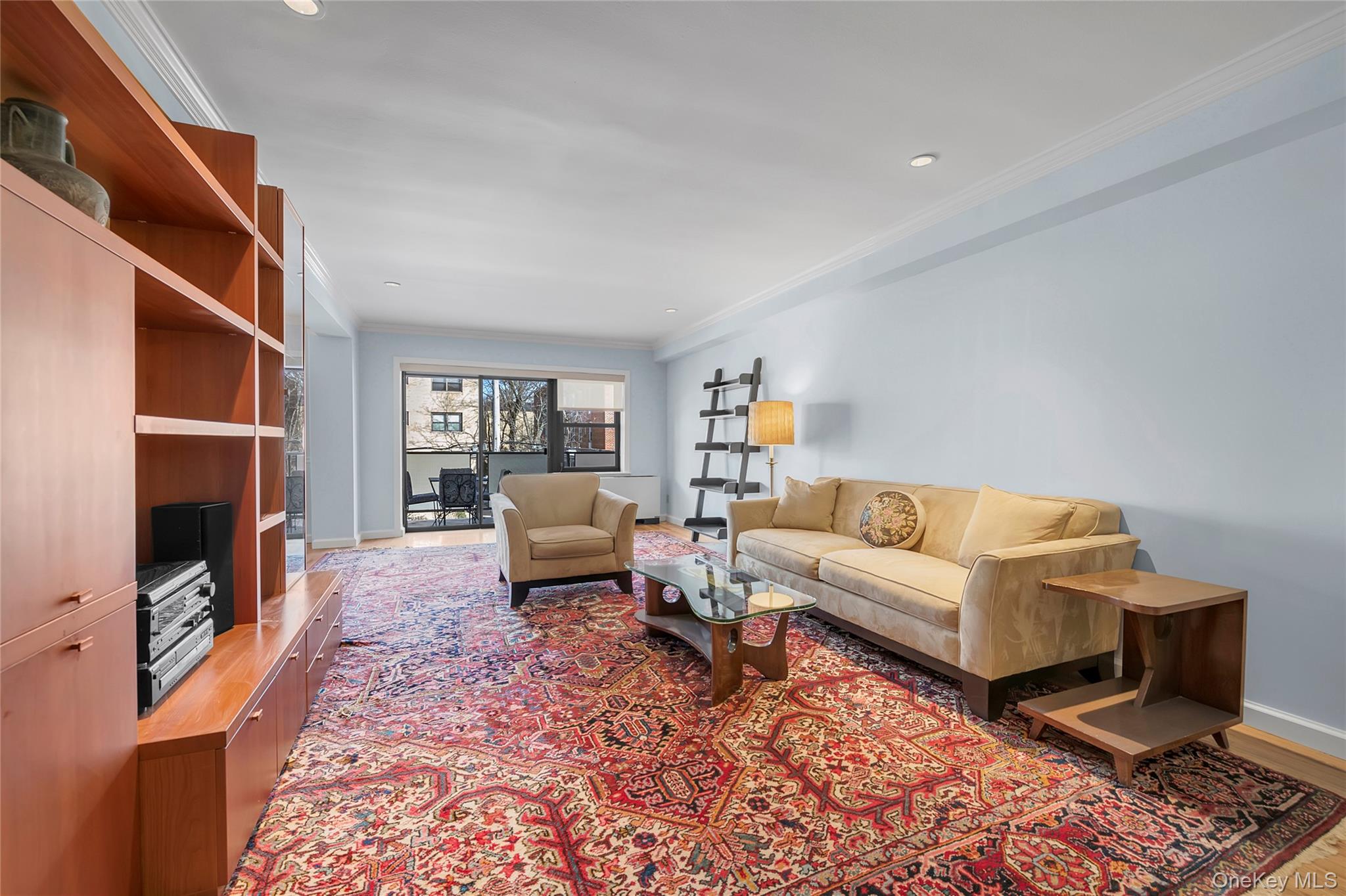 #4 photo, 20 Canterbury Road, Great Neck , NY 11021