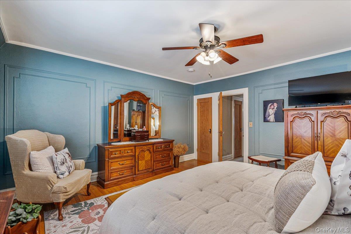 #17 photo, 2724 166th Street, Flushing , NY 11358