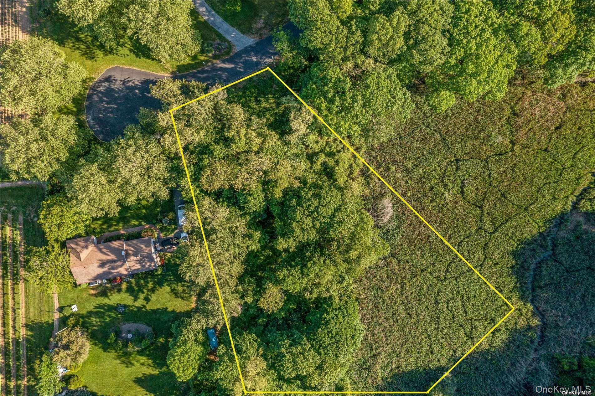 #2 photo, 955 Blossom Bend, Mattituck , NY 11952