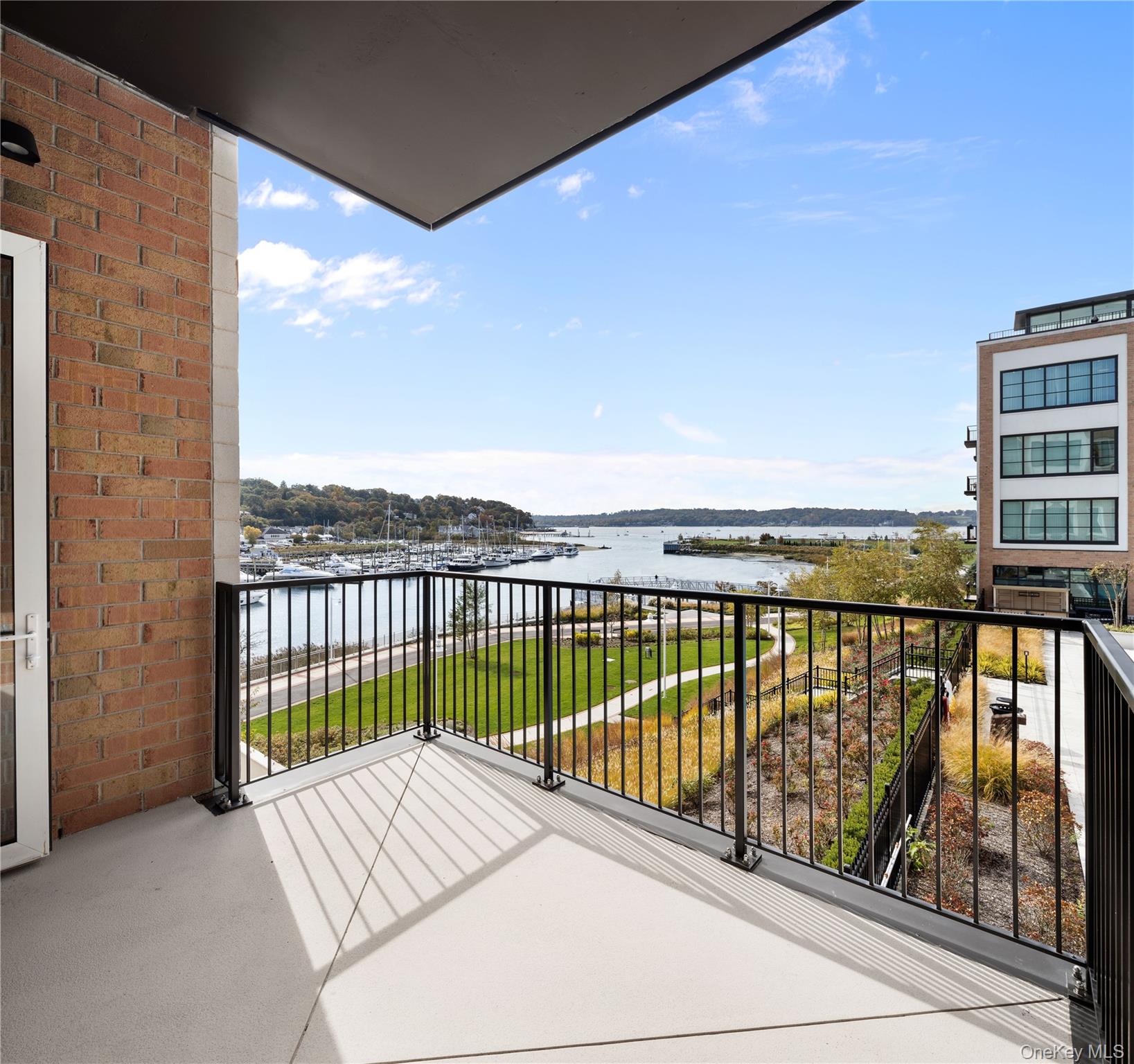 #5 photo, 100 Garvies Point Road, নাসাউ কাউন্টি Glen Cove , NY 11542