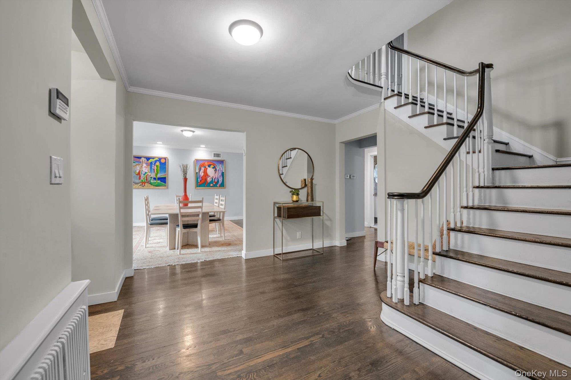 #2 photo, 1357 Boxwood Drive, নাসাউ কাউন্টি Hewlett Harbor , NY 11557