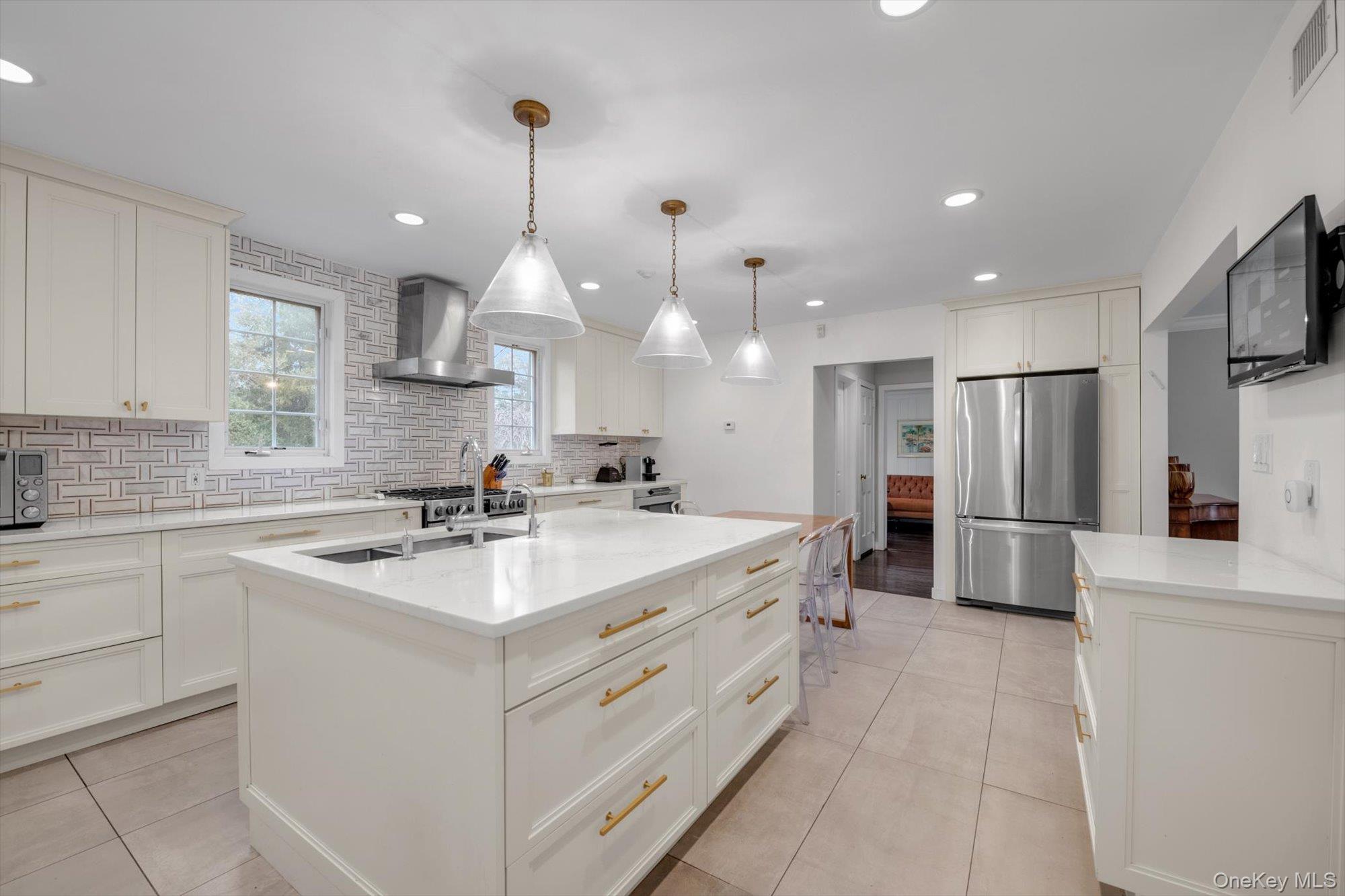 #8 photo, 1357 Boxwood Drive, নাসাউ কাউন্টি Hewlett Harbor , NY 11557