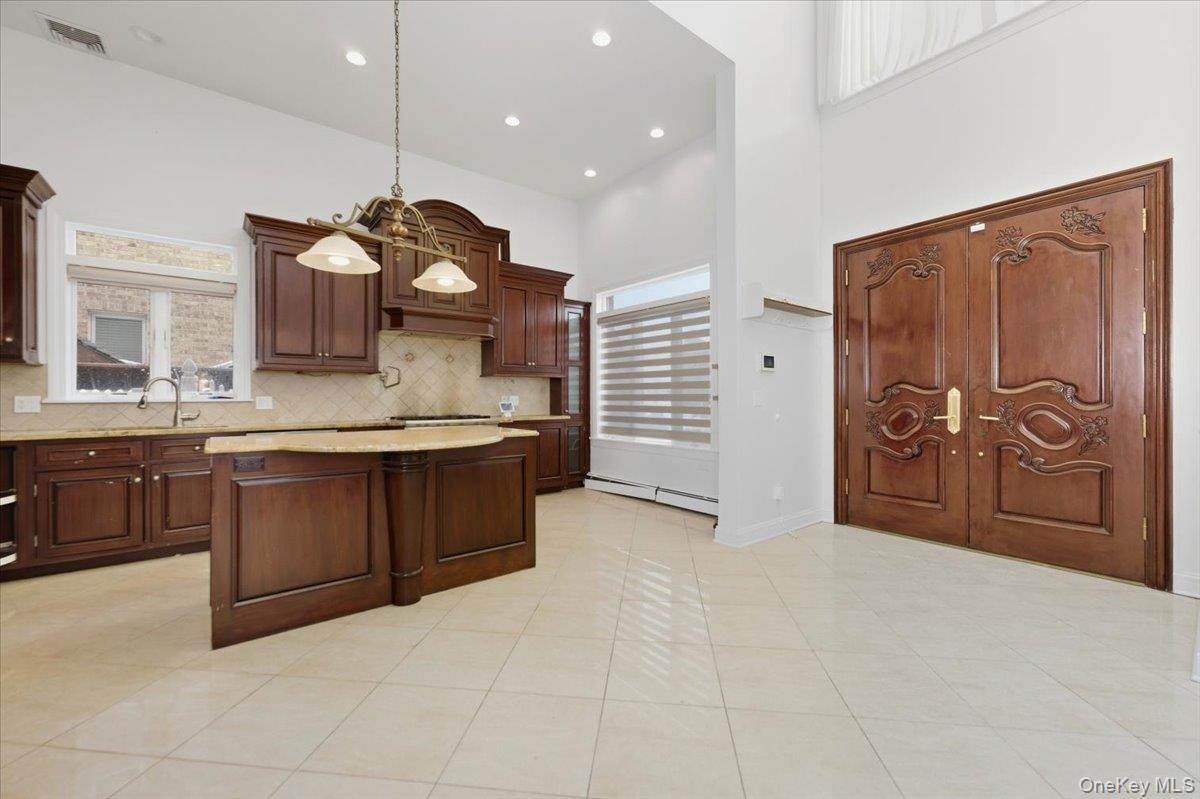 #12 photo, 15920 82nd Street, 皇后区 Howard Beach , NY 11414