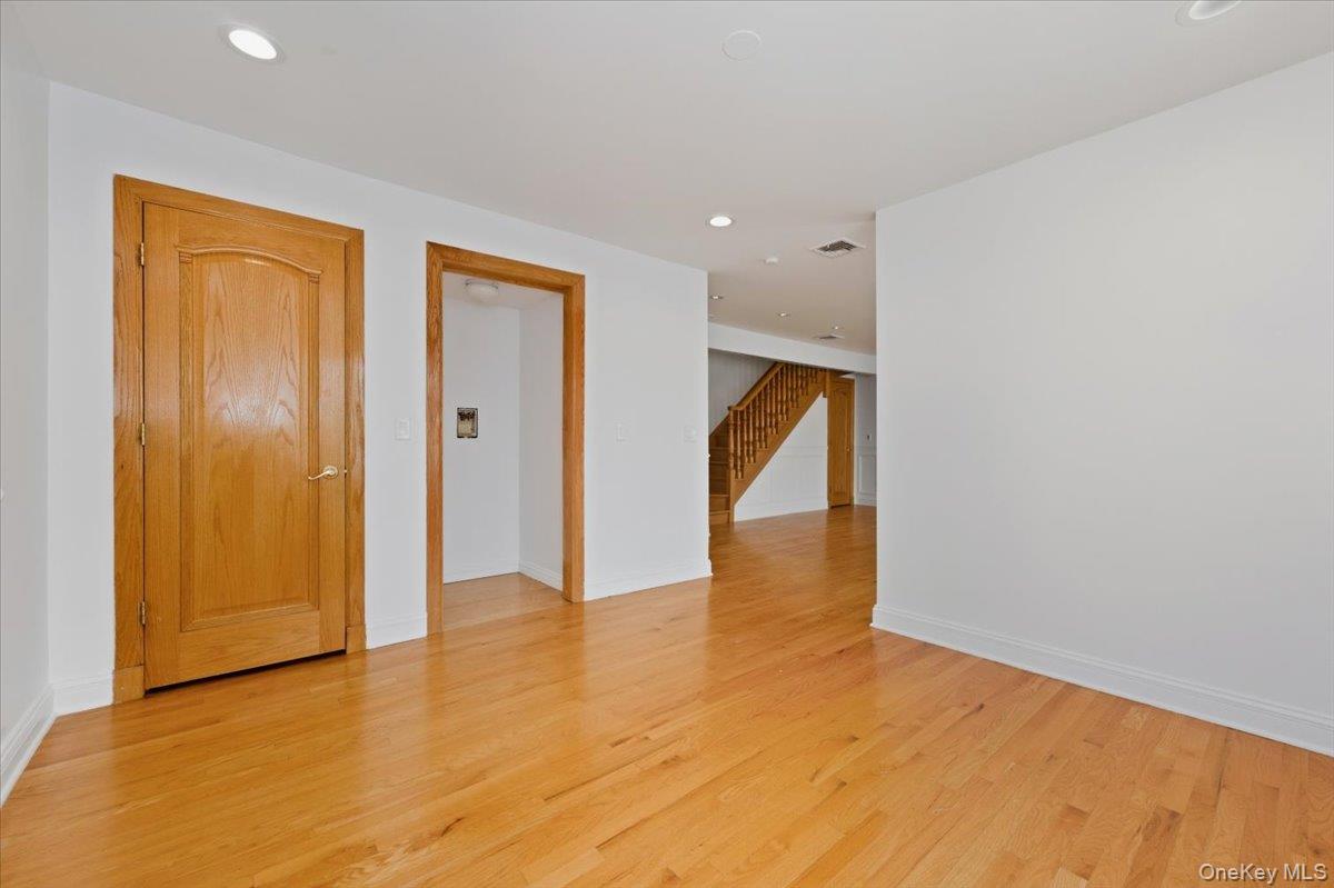 #15 photo, 15920 82nd Street, 皇后区 Howard Beach , NY 11414