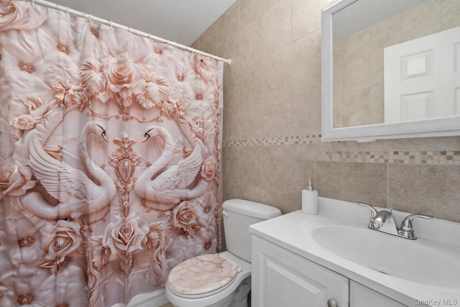 #17 photo, 6027 78th Avenue, كوينز Glendale , NY 11385