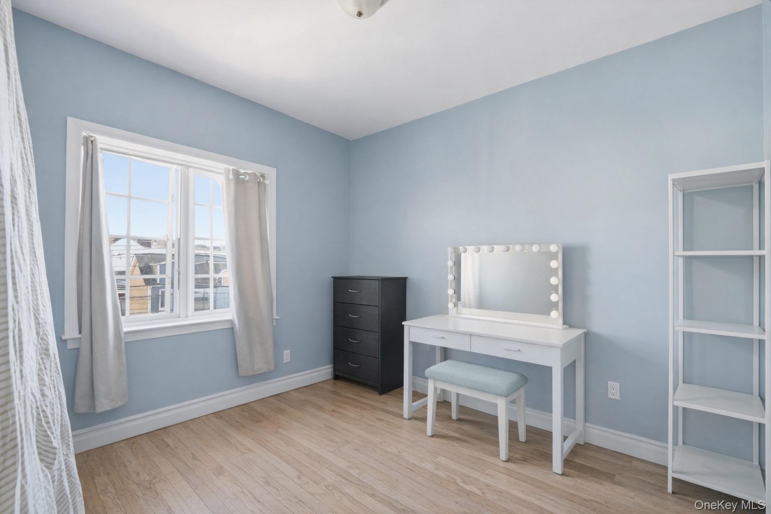 #19 photo, 6027 78th Avenue, كوينز Glendale , NY 11385