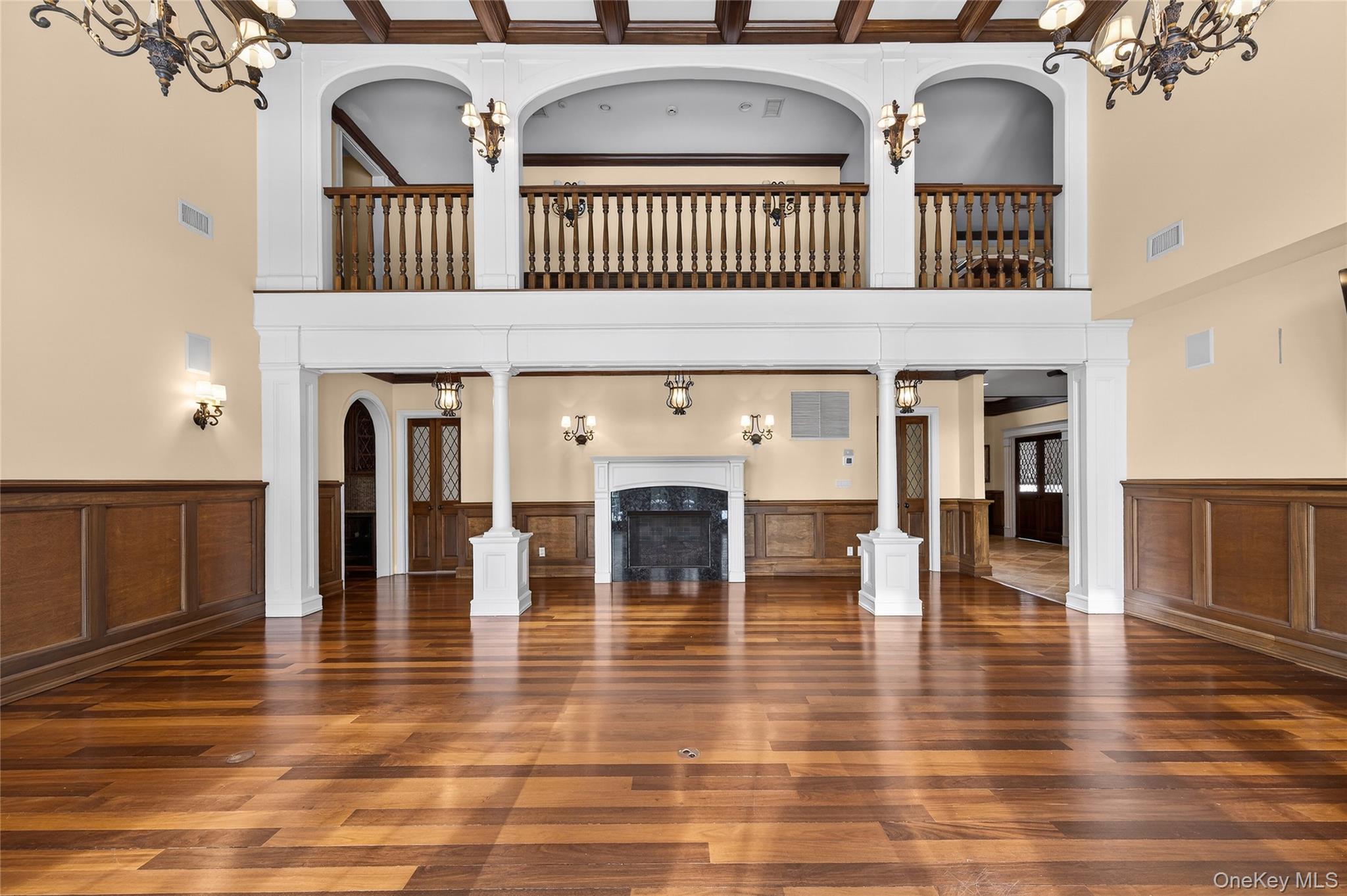 #10 photo, 220 Elderfields Road, 长岛 Manhasset , NY 11030