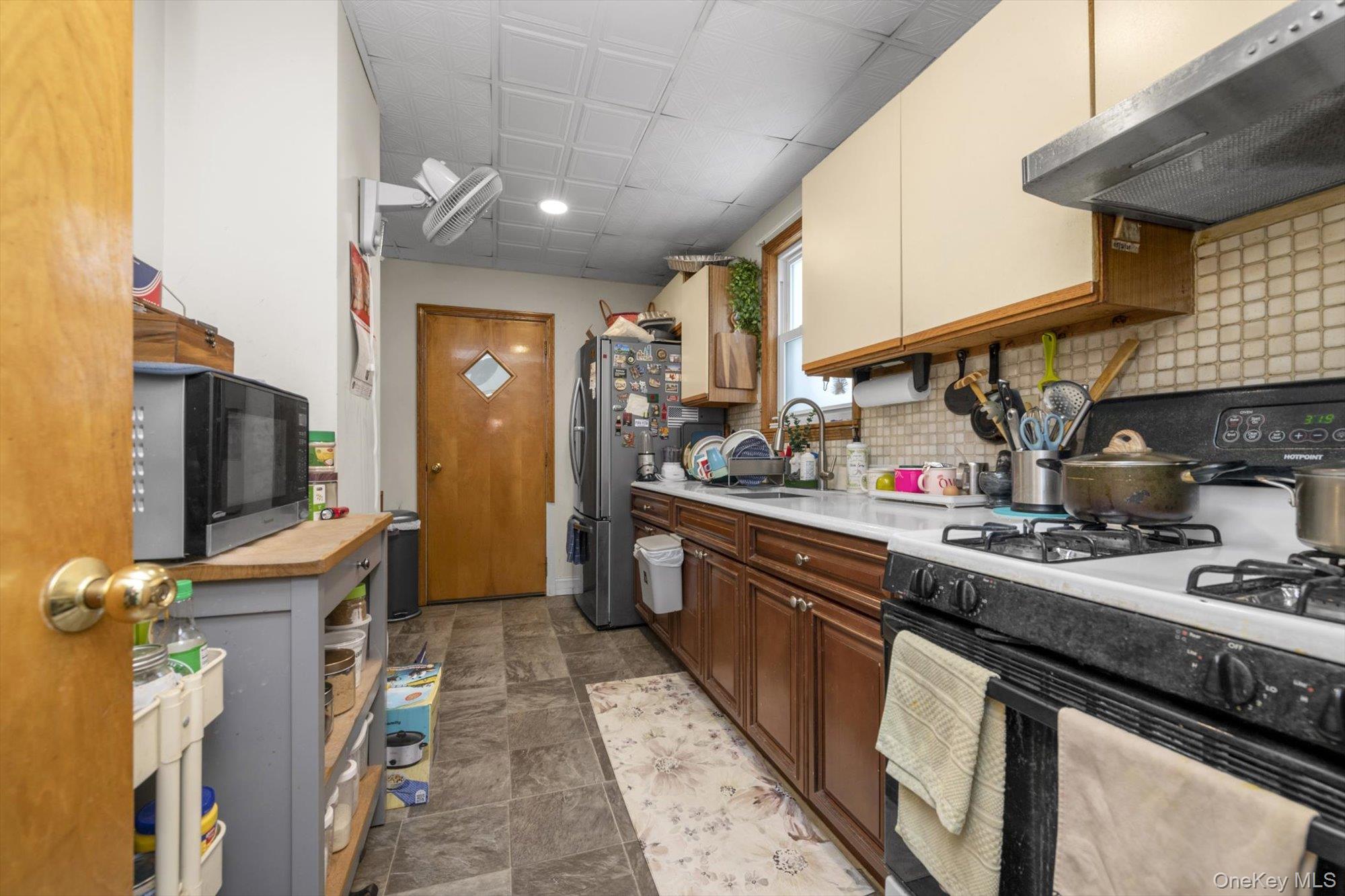 #10 photo, 70 Hinsdale Avenue, নাসাউ কাউন্টি Floral Park , NY 11001