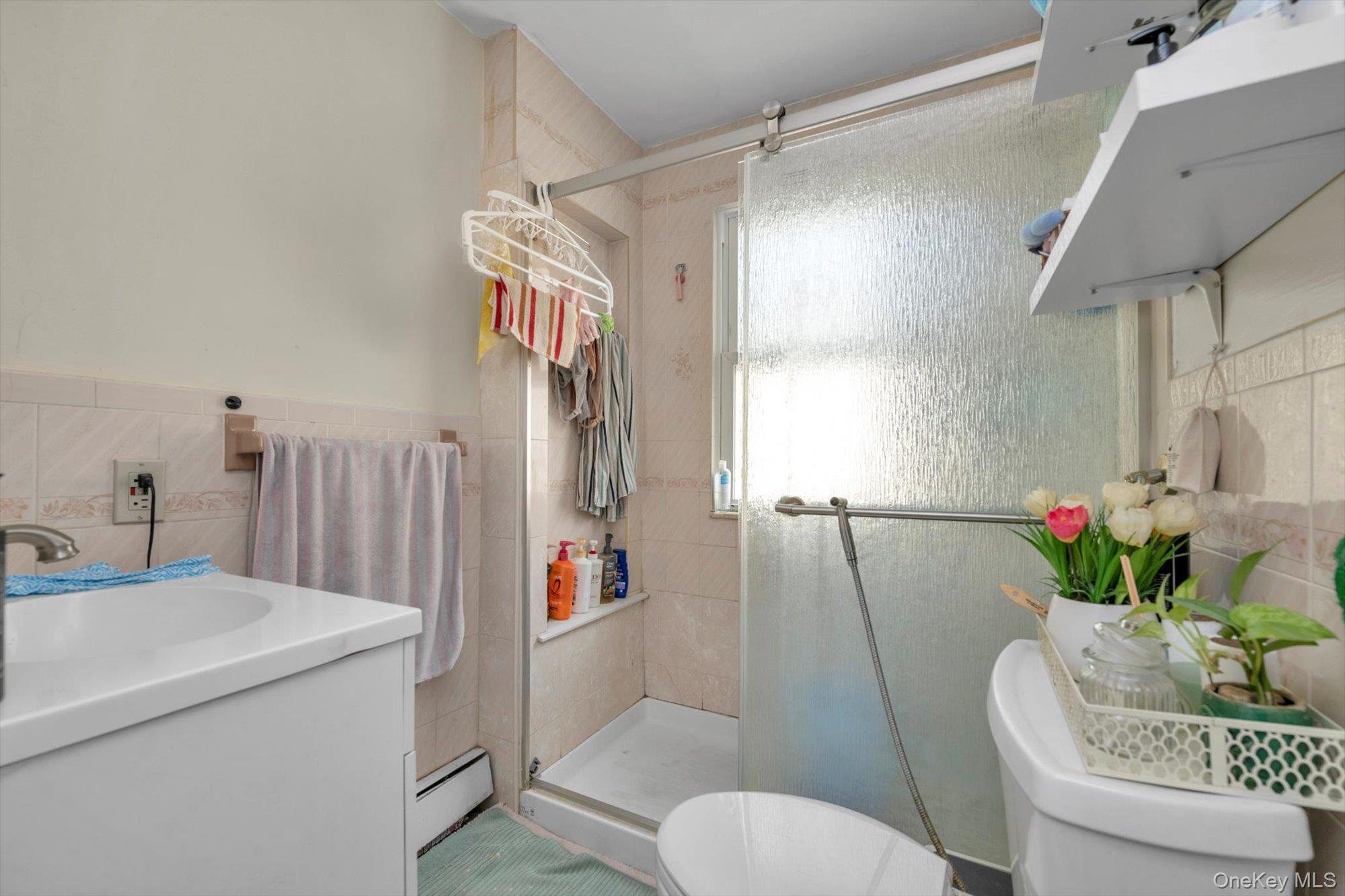 #16 photo, 70 Hinsdale Avenue, নাসাউ কাউন্টি Floral Park , NY 11001