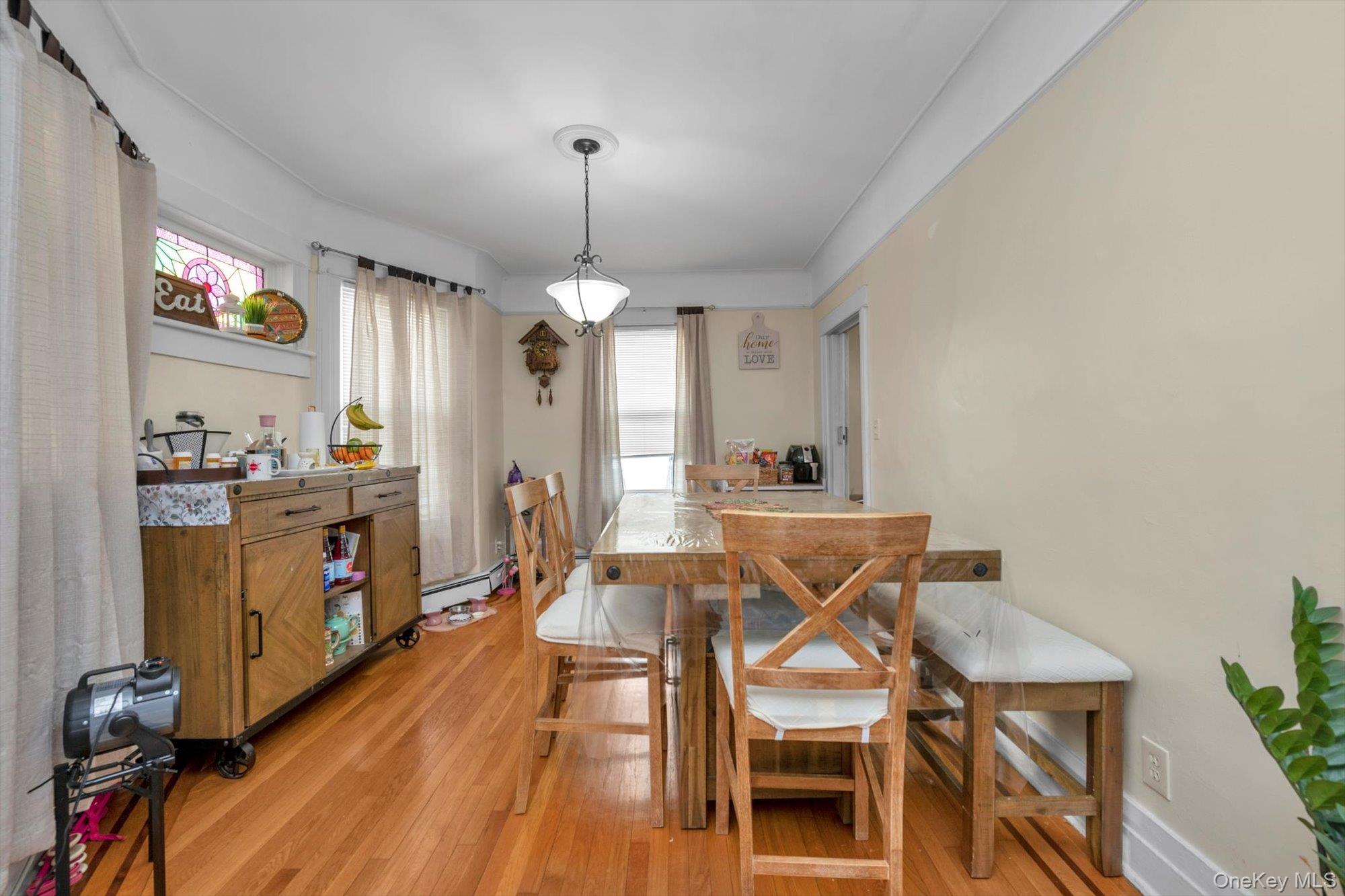 #9 photo, 70 Hinsdale Avenue, নাসাউ কাউন্টি Floral Park , NY 11001