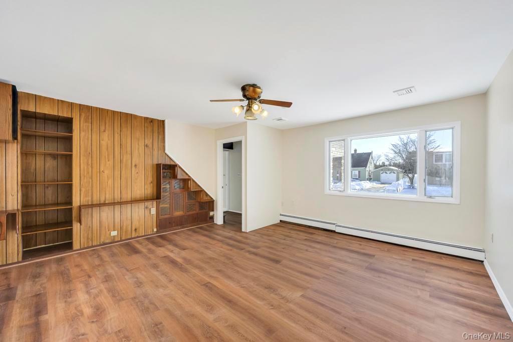 #12 photo, 21 Clay Lane, নাসাউ কাউন্টি Levittown , NY 11756