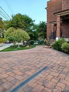 #4 photo, 127-22 Kew Gardens Road, Kew Gardens , NY 11415