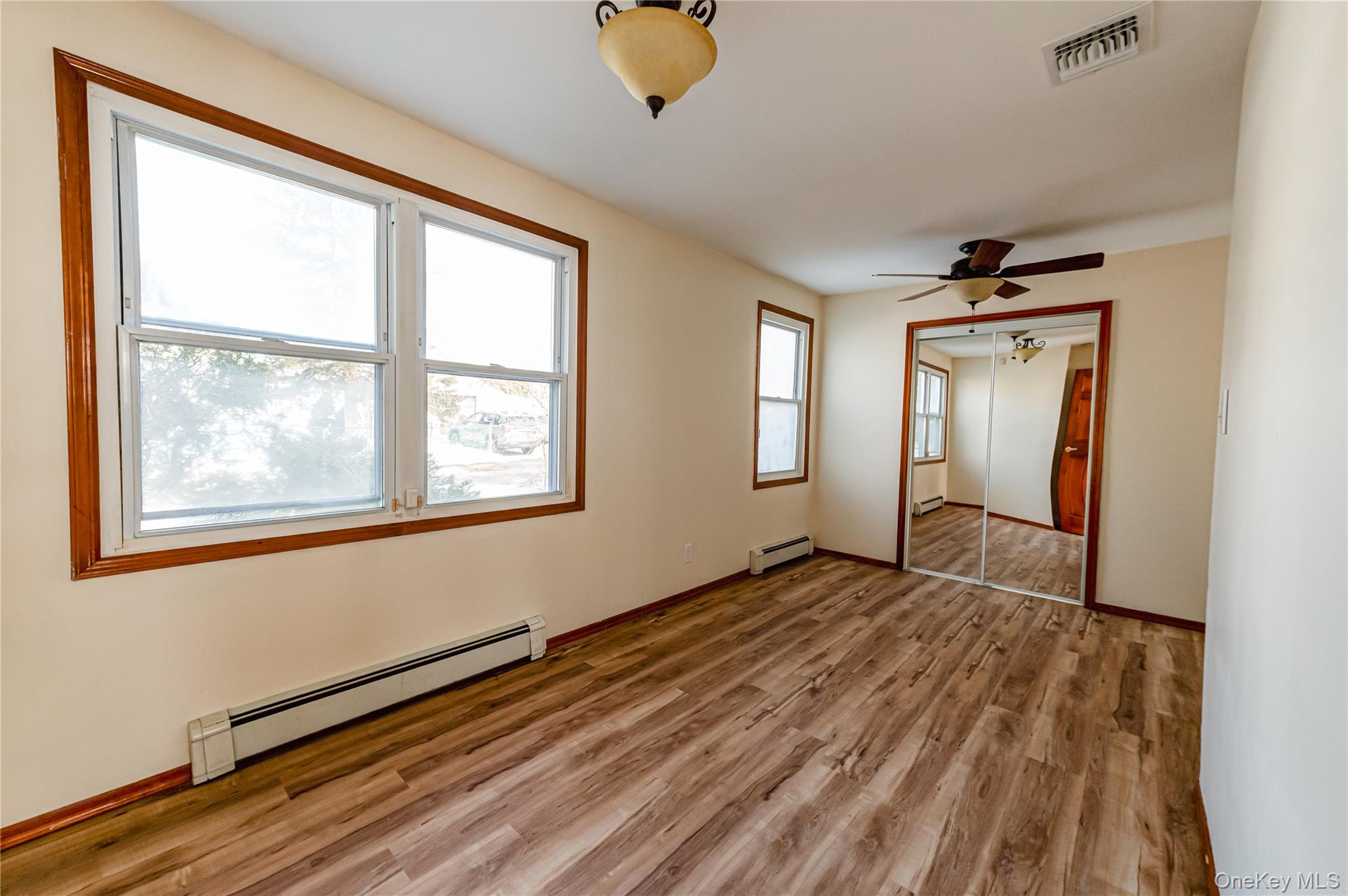 #17 photo, 59 Webster Avenue, 東長島 Ronkonkoma , NY 11779