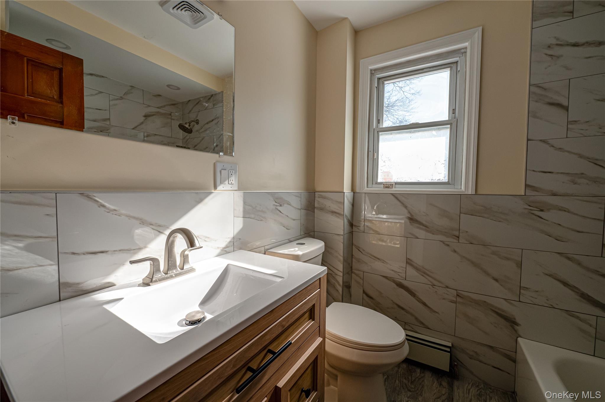 #19 photo, 59 Webster Avenue, 東長島 Ronkonkoma , NY 11779