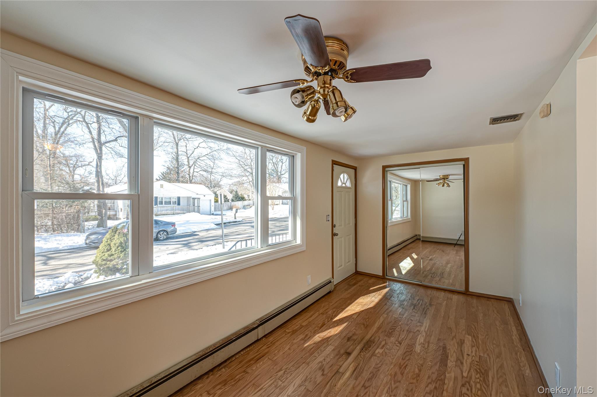 #5 photo, 59 Webster Avenue, Ronkonkoma , NY 11779