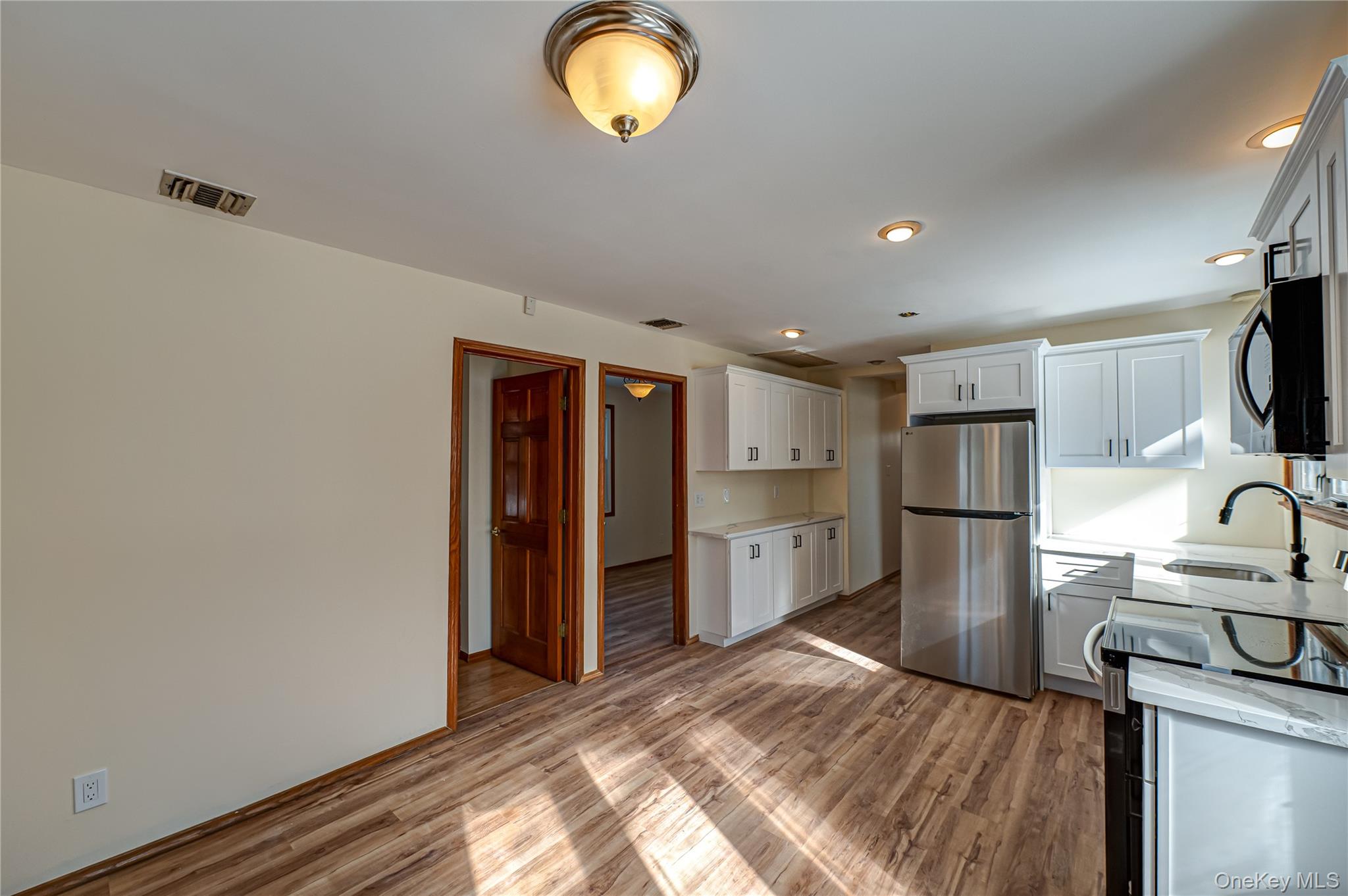 #7 photo, 59 Webster Avenue, Ronkonkoma , NY 11779