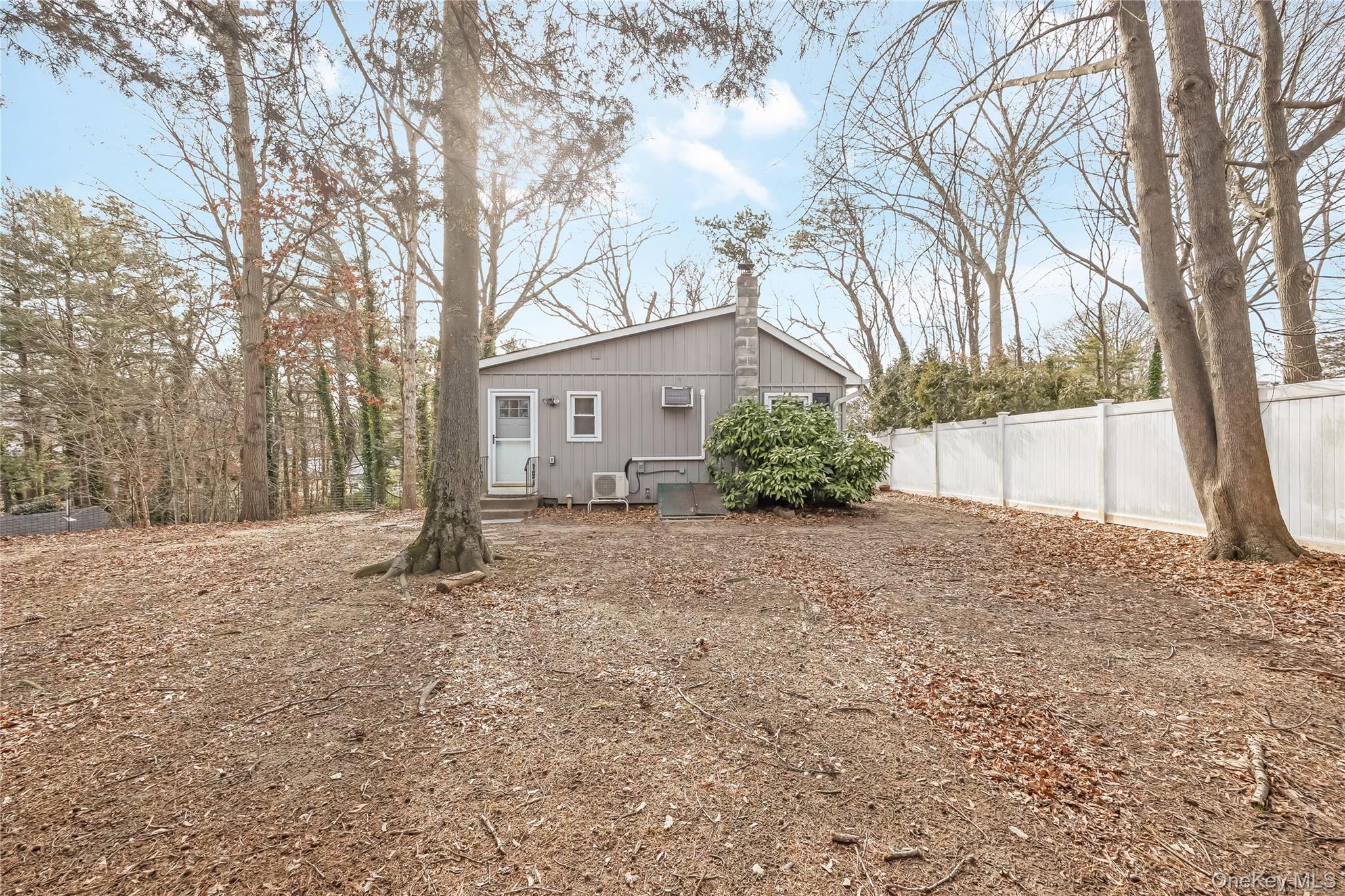 #17 photo, 7 1st Street, Nesconset , NY 11767