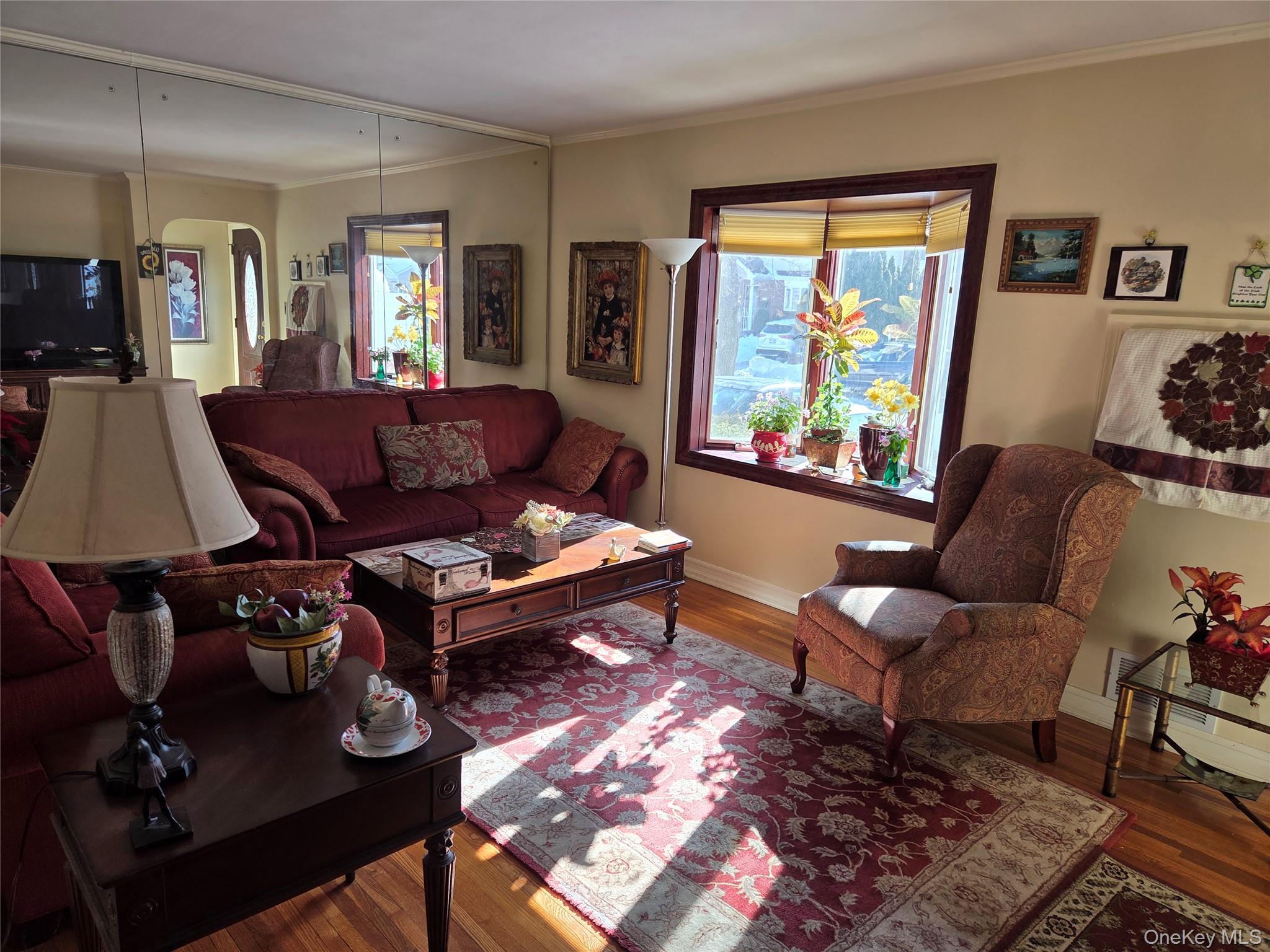 #3 photo, 912 Oaks Drive, নাসাউ কাউন্টি Franklin Square , NY 11010