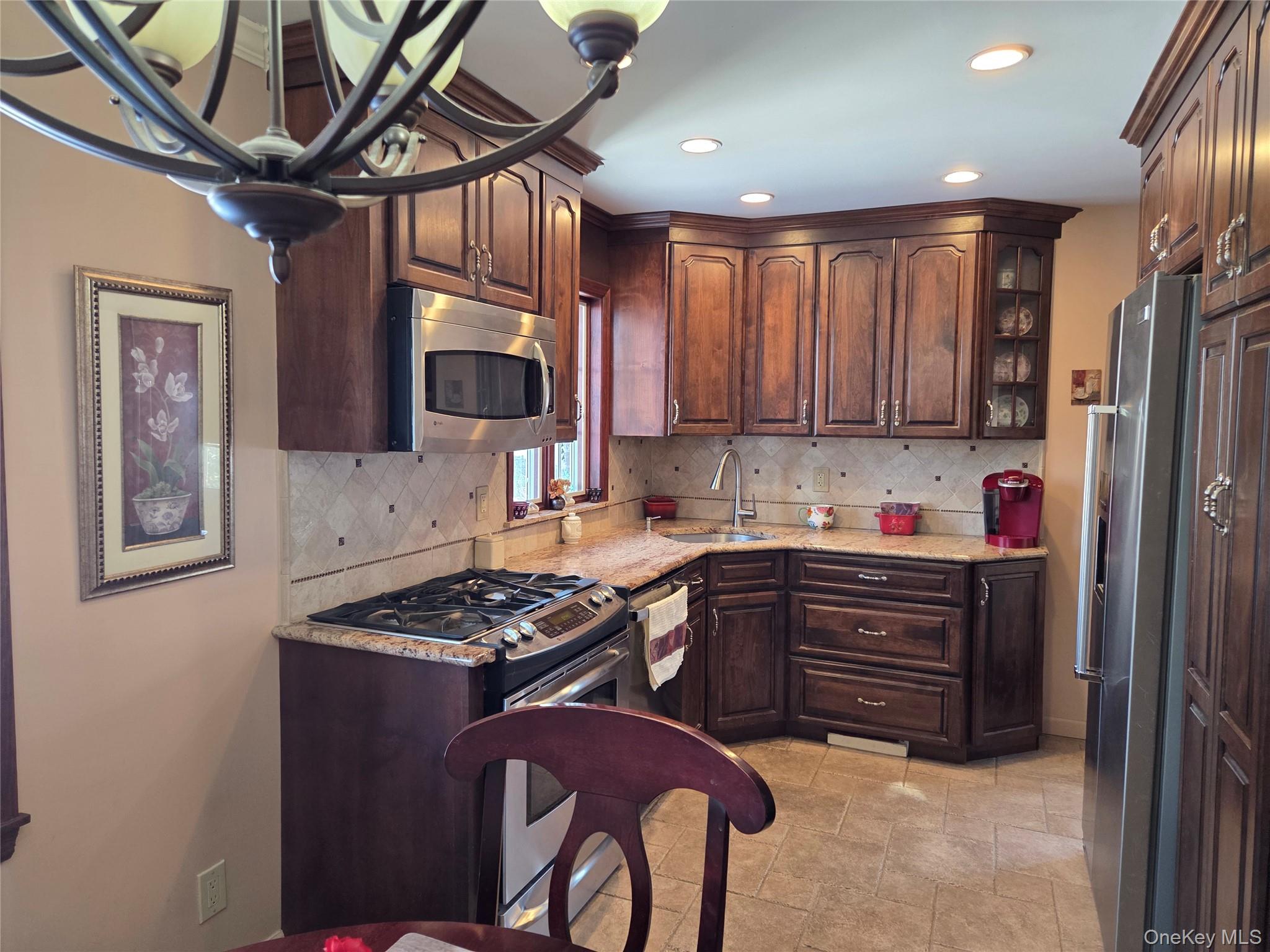 #5 photo, 912 Oaks Drive, নাসাউ কাউন্টি Franklin Square , NY 11010