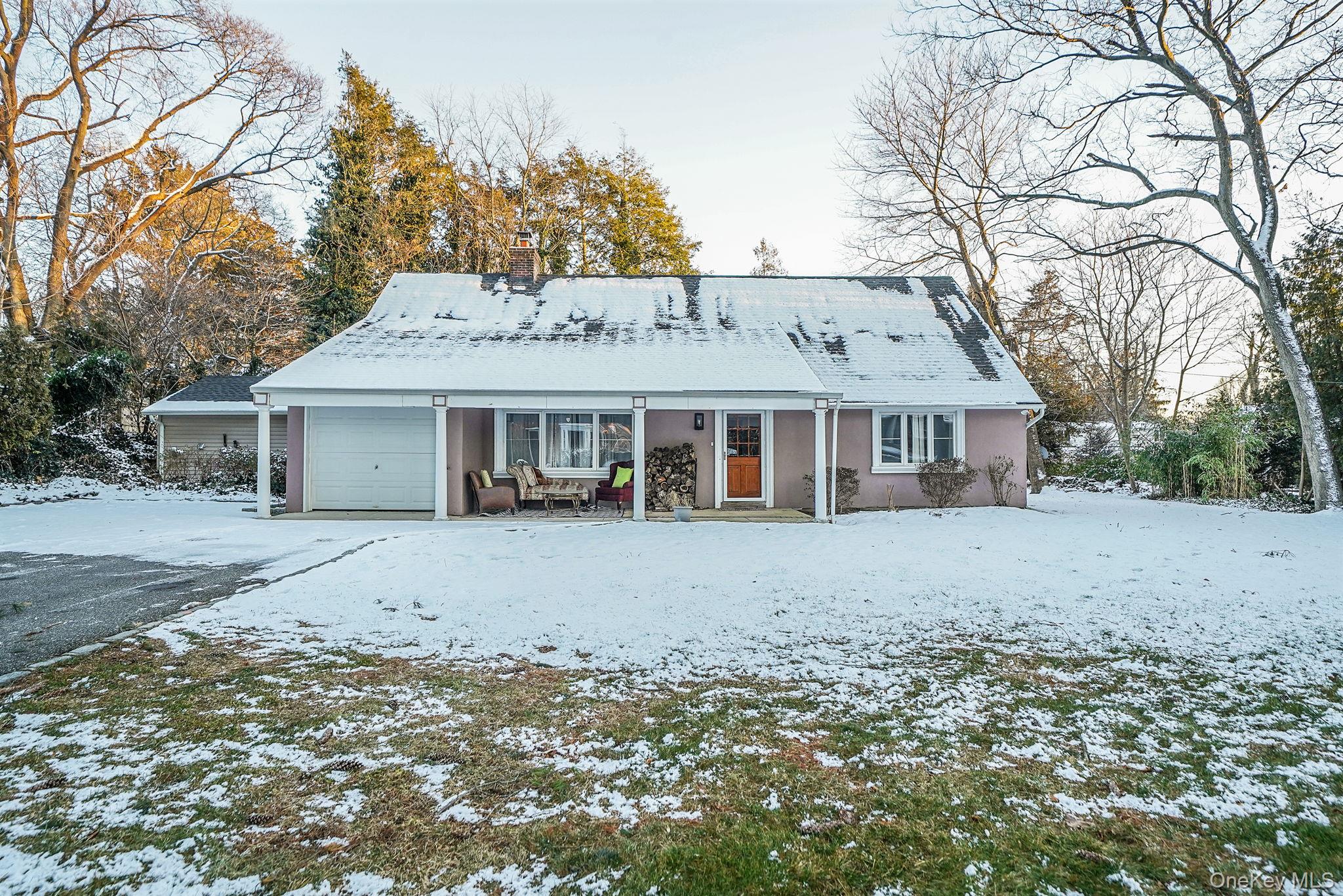 #1 photo, 6 Fairfields Lane, सफ़ोक काउंटी Huntington Station , NY 11746