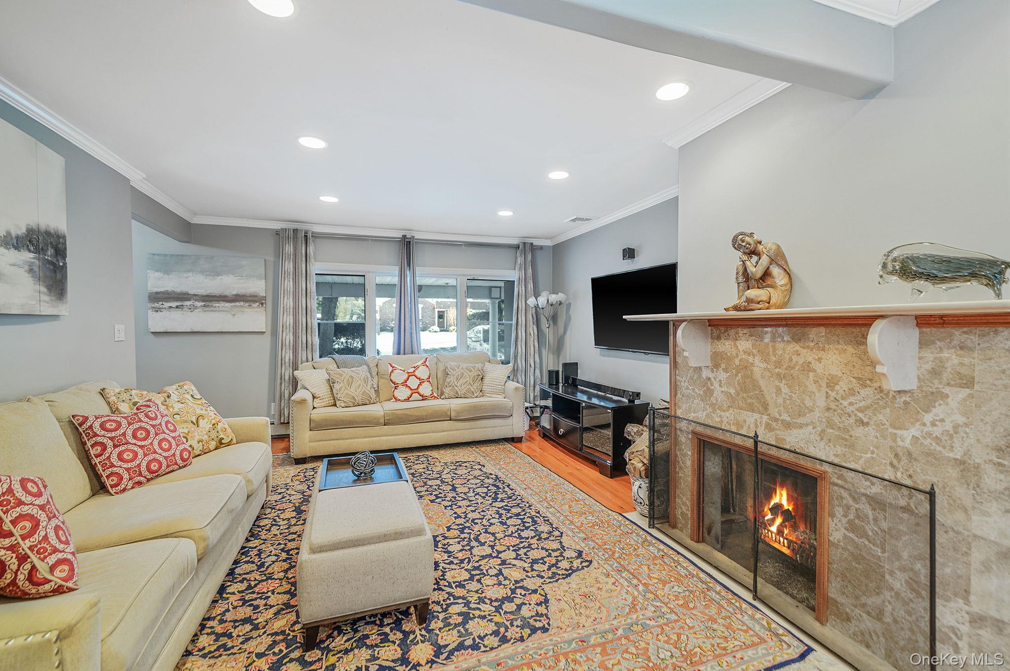 #12 photo, 6 Fairfields Lane, सफ़ोक काउंटी Huntington Station , NY 11746