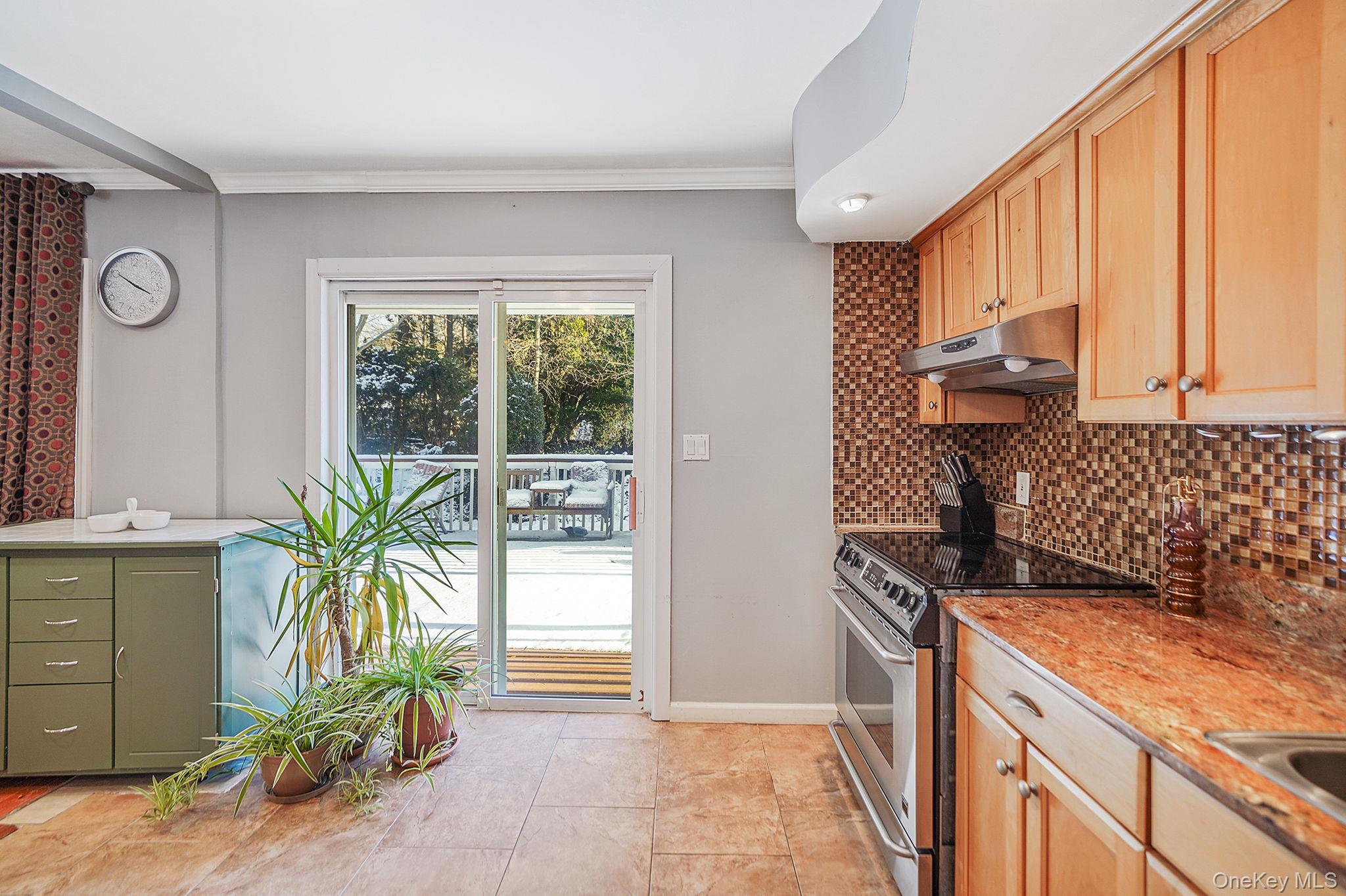 #16 photo, 6 Fairfields Lane, सफ़ोक काउंटी Huntington Station , NY 11746