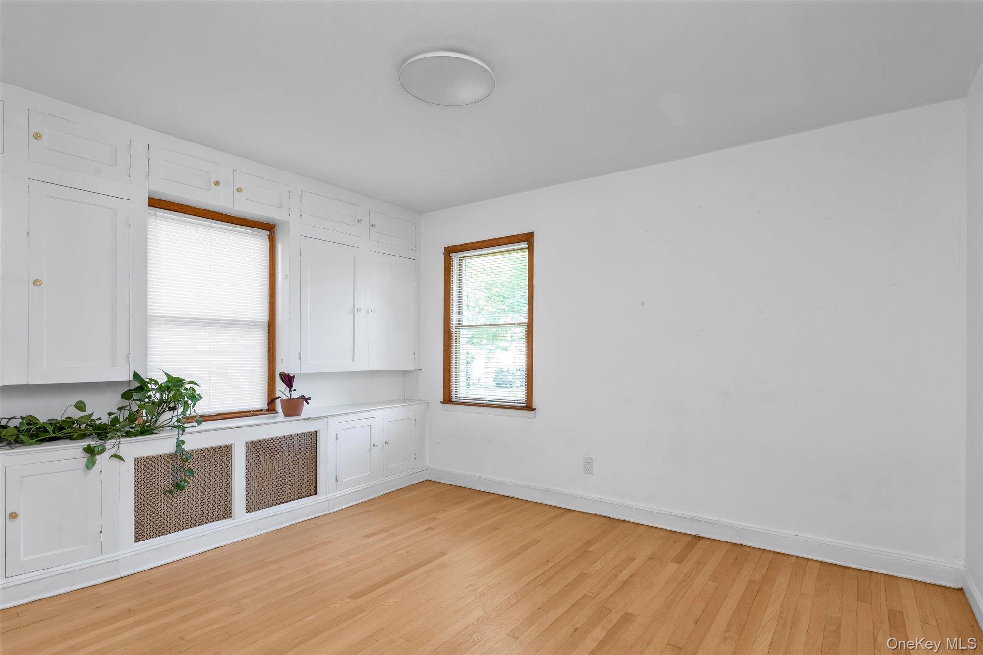 #10 photo, 18 Hathaway Drive, নাসাউ কাউন্টি Garden City , NY 11530