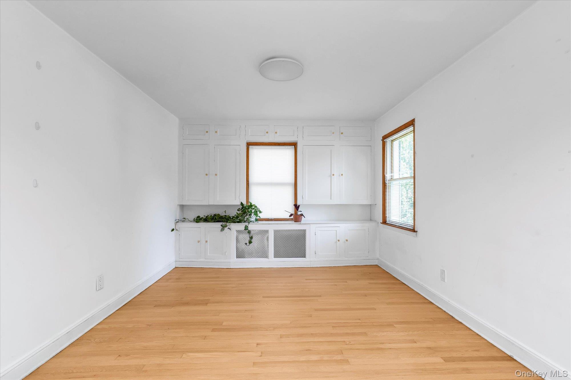 #9 photo, 18 Hathaway Drive, নাসাউ কাউন্টি Garden City , NY 11530