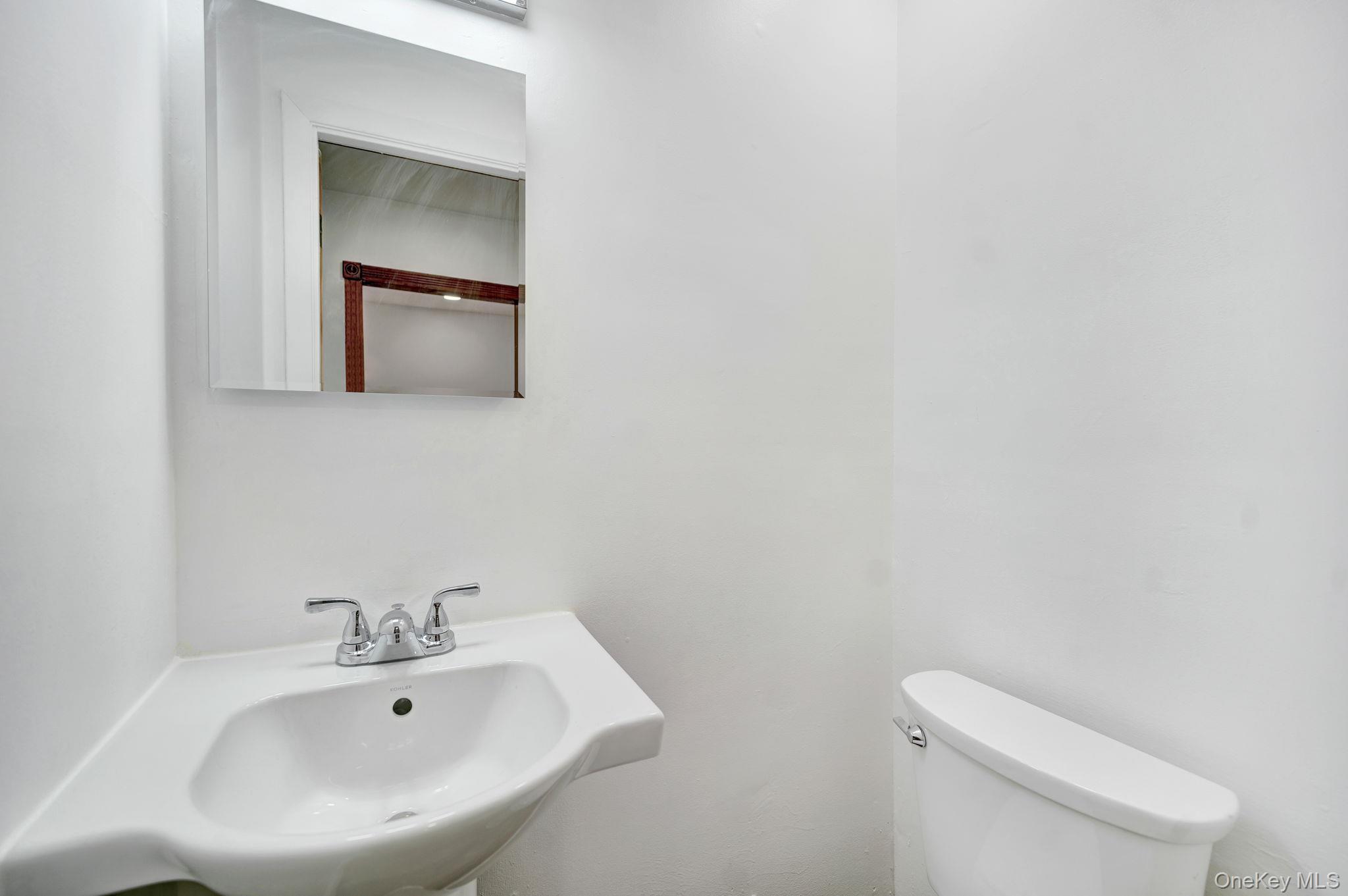 #14 photo, 1202 117th Street, クイーンズ区 College Point , NY 11356