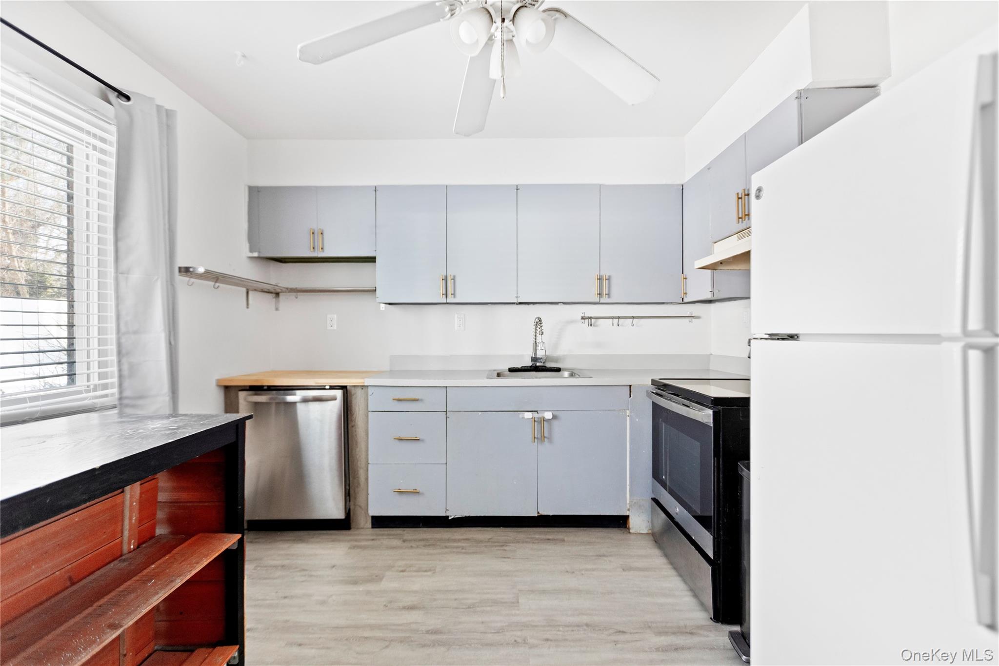 #5 photo, 40 W 4th Street, Саффолк ‖ Patchogue , NY 11772