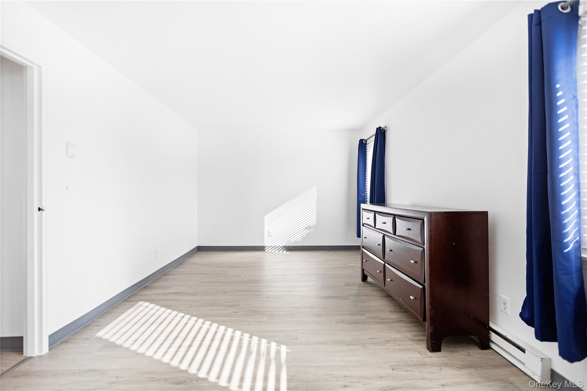 #6 photo, 40 W 4th Street, Саффолк ‖ Patchogue , NY 11772