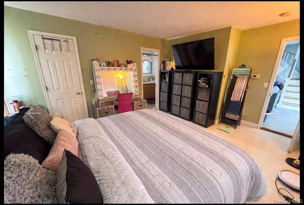 #3 photo, 131 E Alhambra Avenue, Lindenhurst , NY 11757