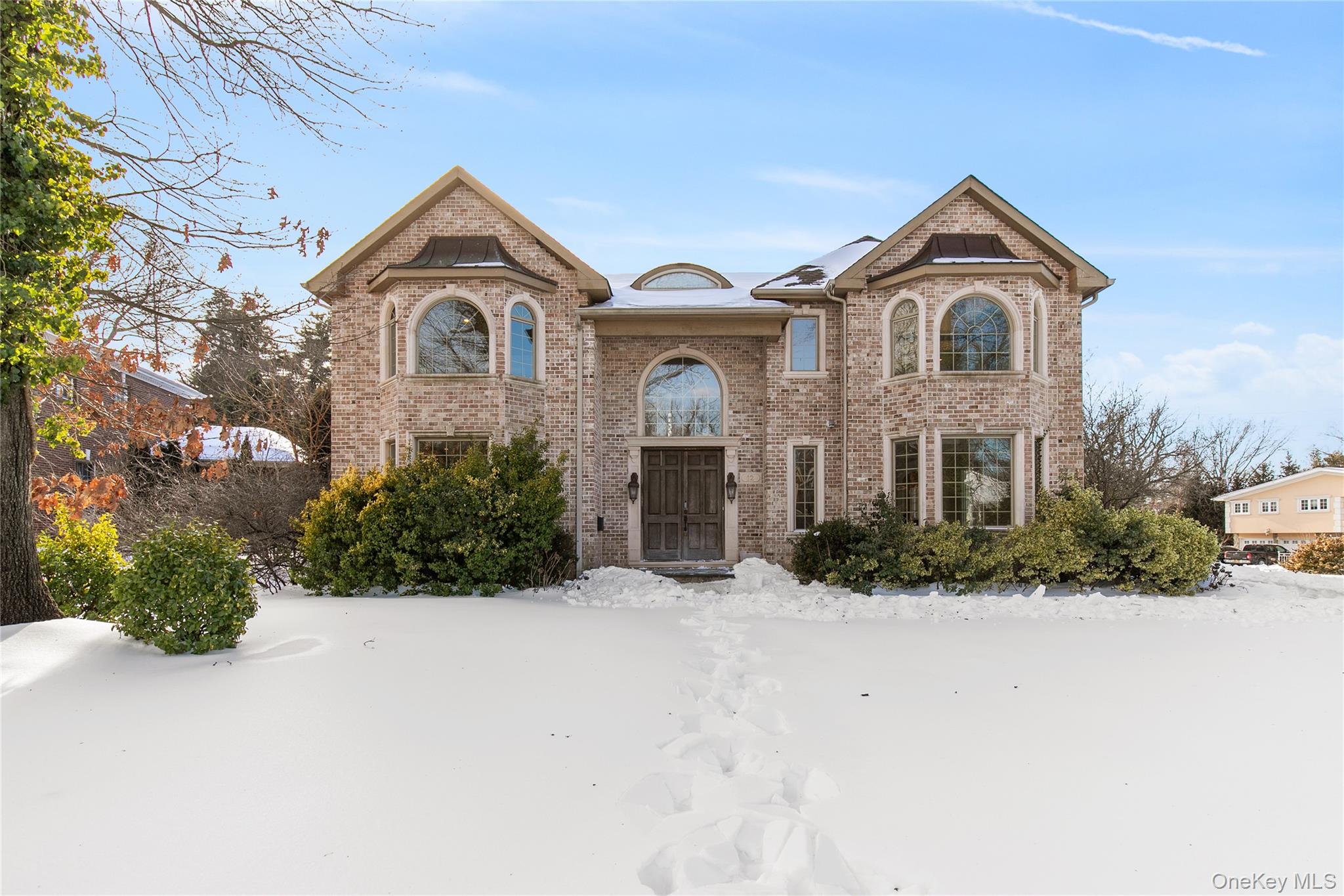 #1 photo, 12 Knollwood Road, নাসাউ কাউন্টি Roslyn , NY 11576