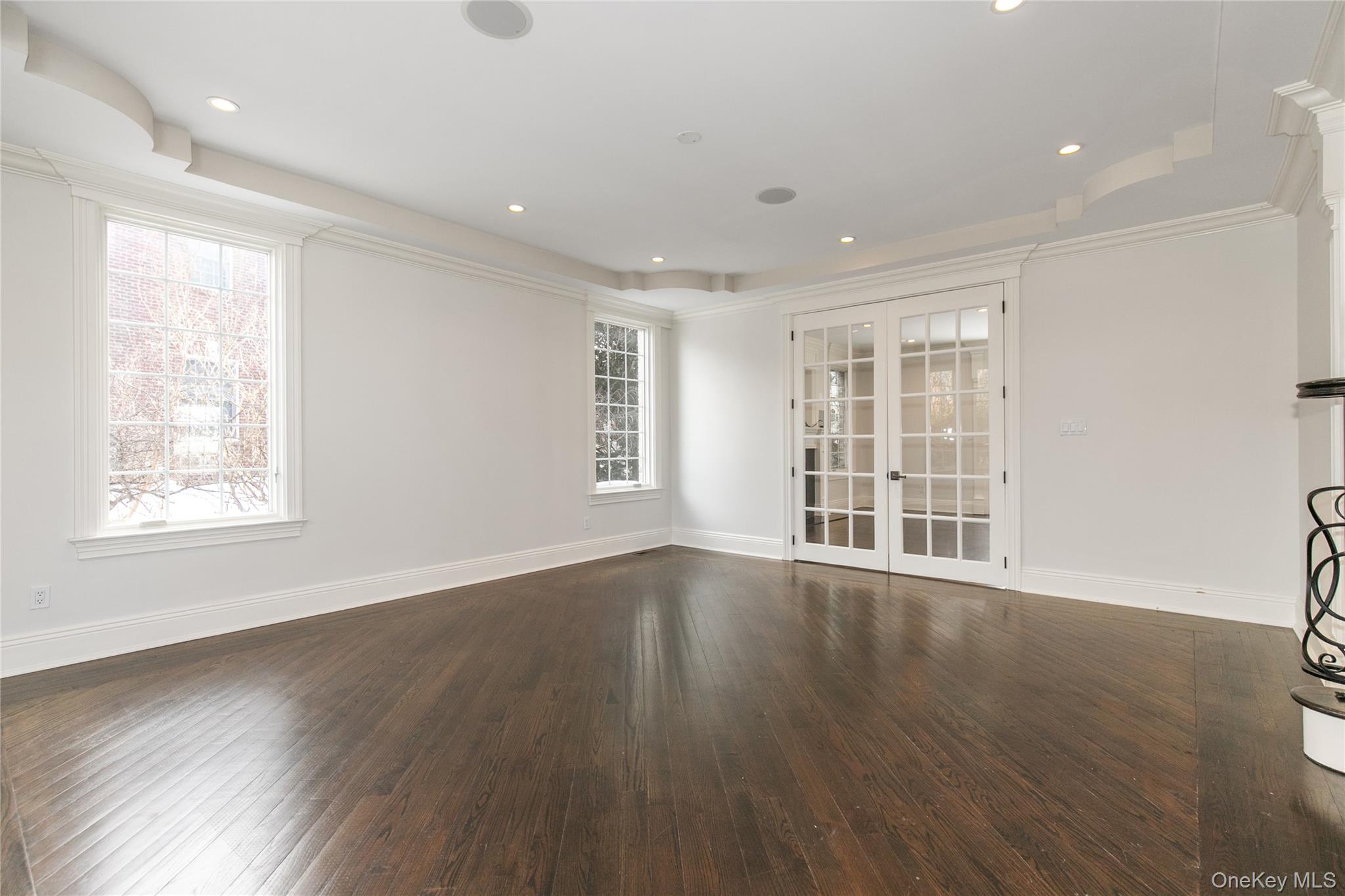 #7 photo, 12 Knollwood Road, নাসাউ কাউন্টি Roslyn , NY 11576