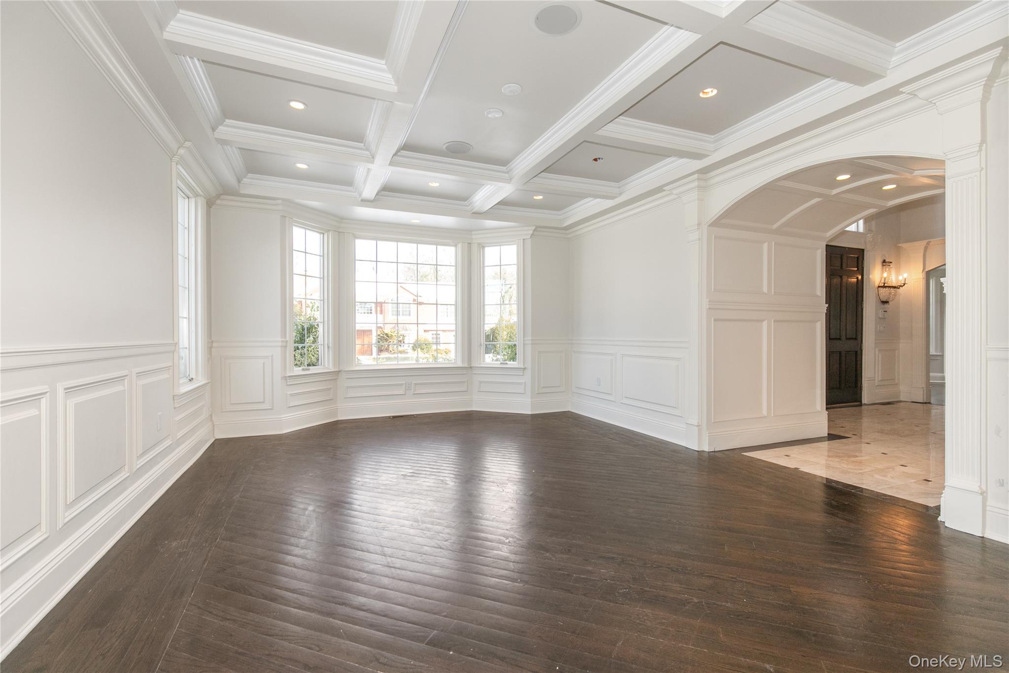 #8 photo, 12 Knollwood Road, নাসাউ কাউন্টি Roslyn , NY 11576