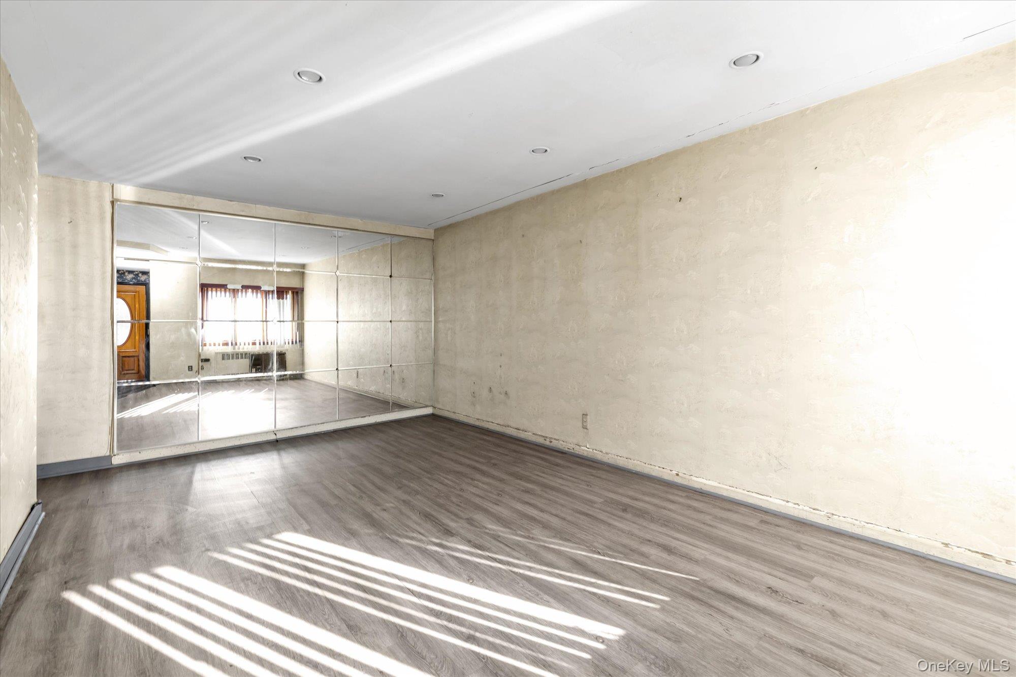 #6 photo, 621 Avenue Y, ブルックリン区 Brooklyn , NY 11235