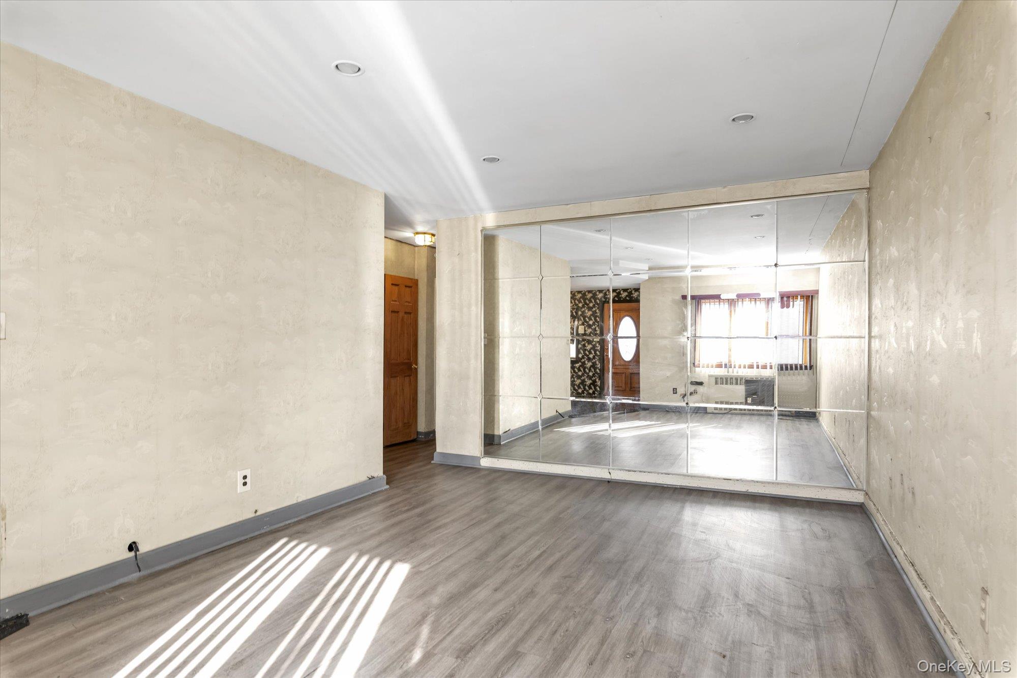 #7 photo, 621 Avenue Y, ブルックリン区 Brooklyn , NY 11235