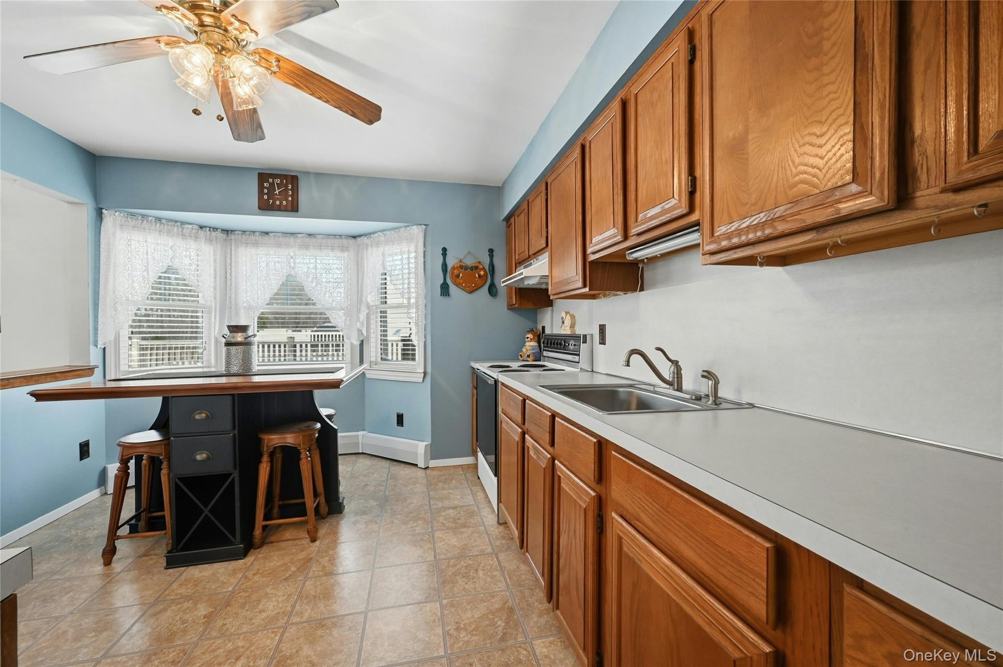 #11 photo, 26 Charles Circle, サフォーク郡 Islip , NY 11751