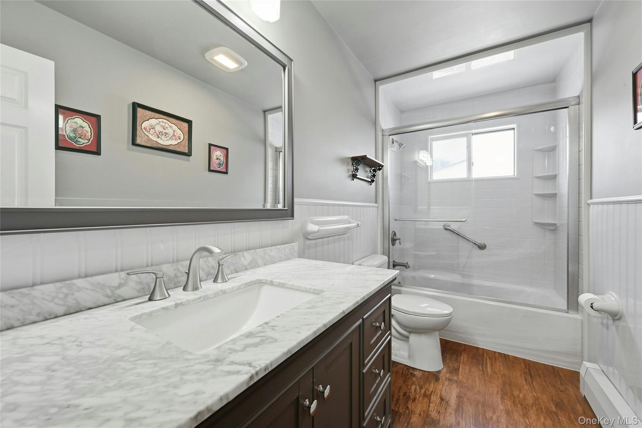 #13 photo, 26 Charles Circle, サフォーク郡 Islip , NY 11751