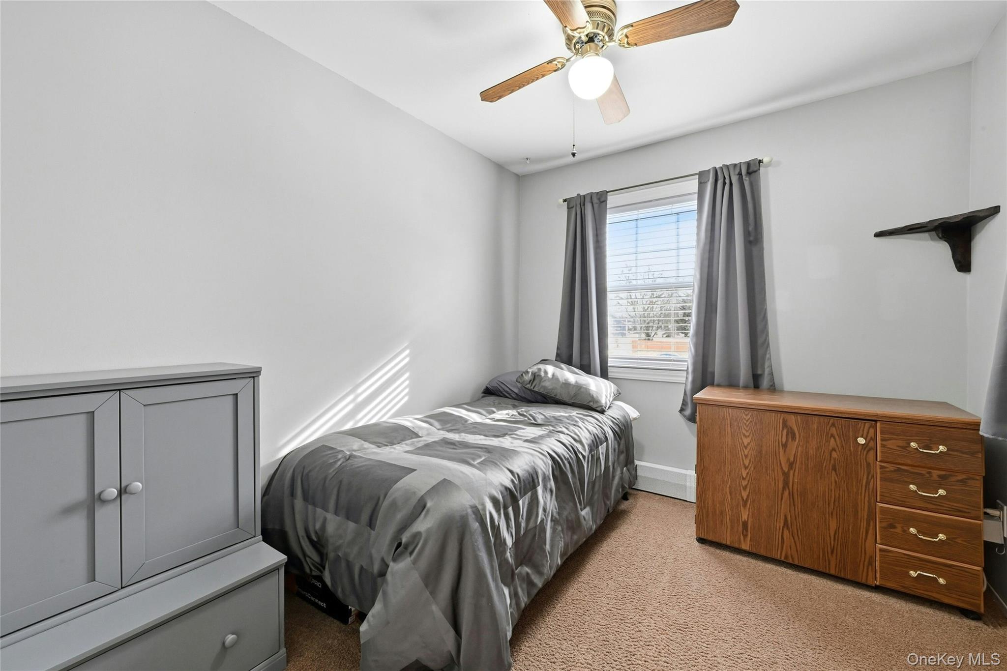 #14 photo, 26 Charles Circle, サフォーク郡 Islip , NY 11751