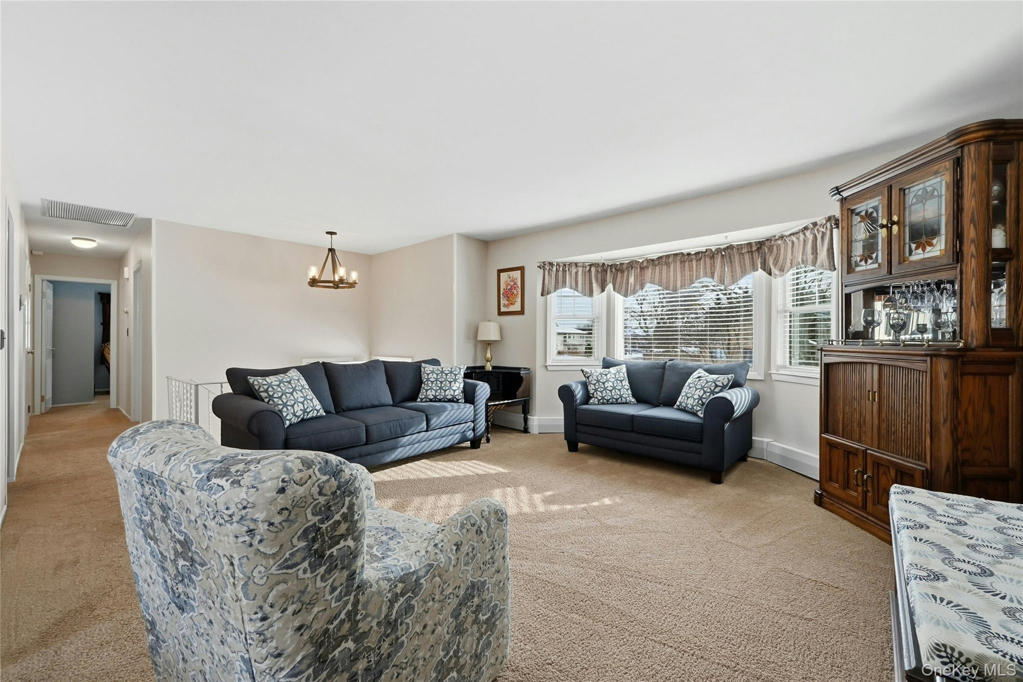 #5 photo, 26 Charles Circle, サフォーク郡 Islip , NY 11751