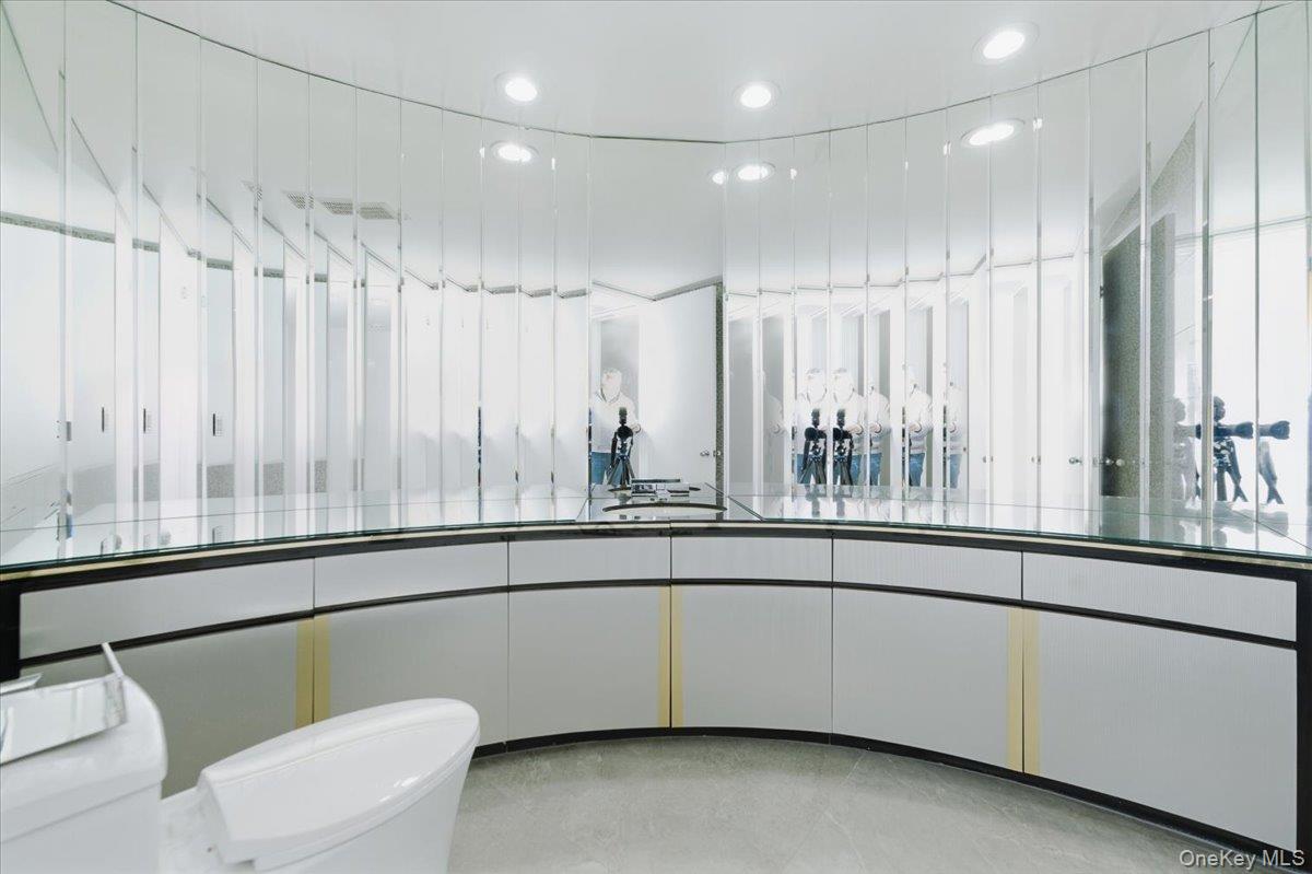 #16 photo, 454 E Shore Road, নাসাউ কাউন্টি Great Neck , NY 11024