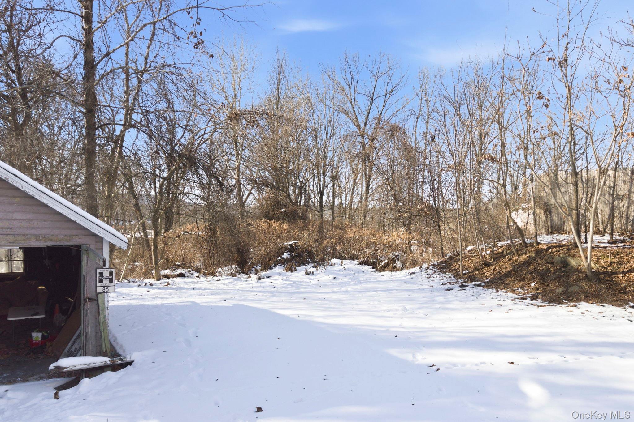 #19 photo, 85 Sunset Avenue, 뉴욕주 Poughkeepsie , NY 12601