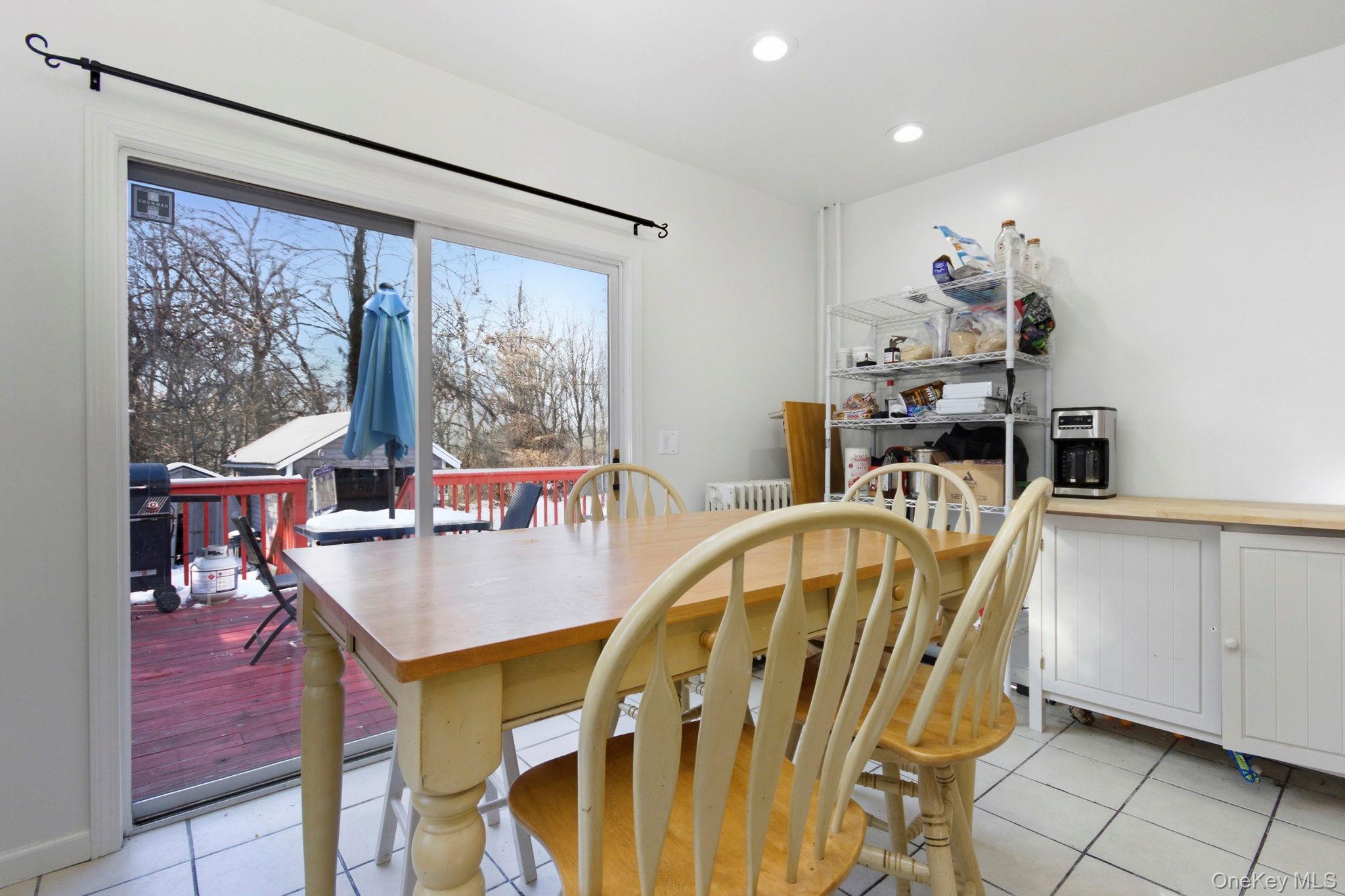 #7 photo, 85 Sunset Avenue, 뉴욕주 Poughkeepsie , NY 12601